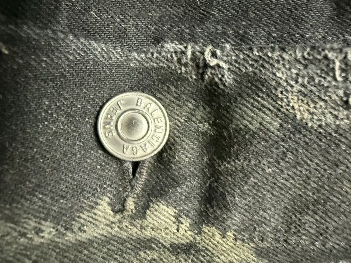 Balenciaga S/S23 Mudshow Slashed Destroyed Denim Jacket Size US L / EU 52-54 / 3 - 8 Thumbnail