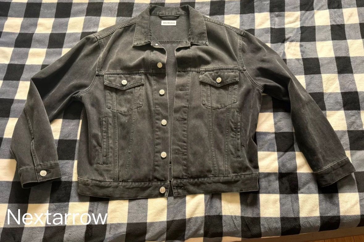 Balenciaga Balenciaga water brick denim jacket 2412-Nextarrow Size US S / EU 44-46 / 1 - 1 Thumbnail