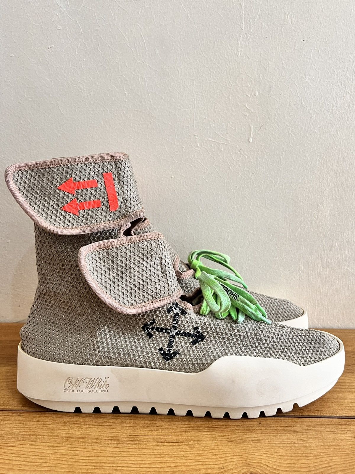Off-White × Virgil Abloh Off-White MOTO WRAP Light Grey Size US 10 / EU 43 - 4 Thumbnail
