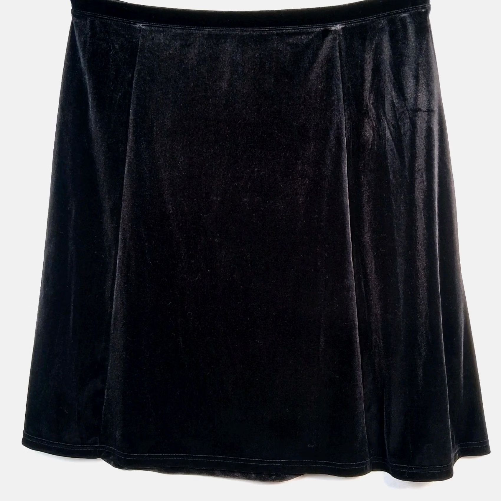Vintage Jaclyn Smith Skirt XXL Knee Length Velour A-Line pull on Black Women's casual party/cocktail Size 40" / US 18 - 2 Thumbnail