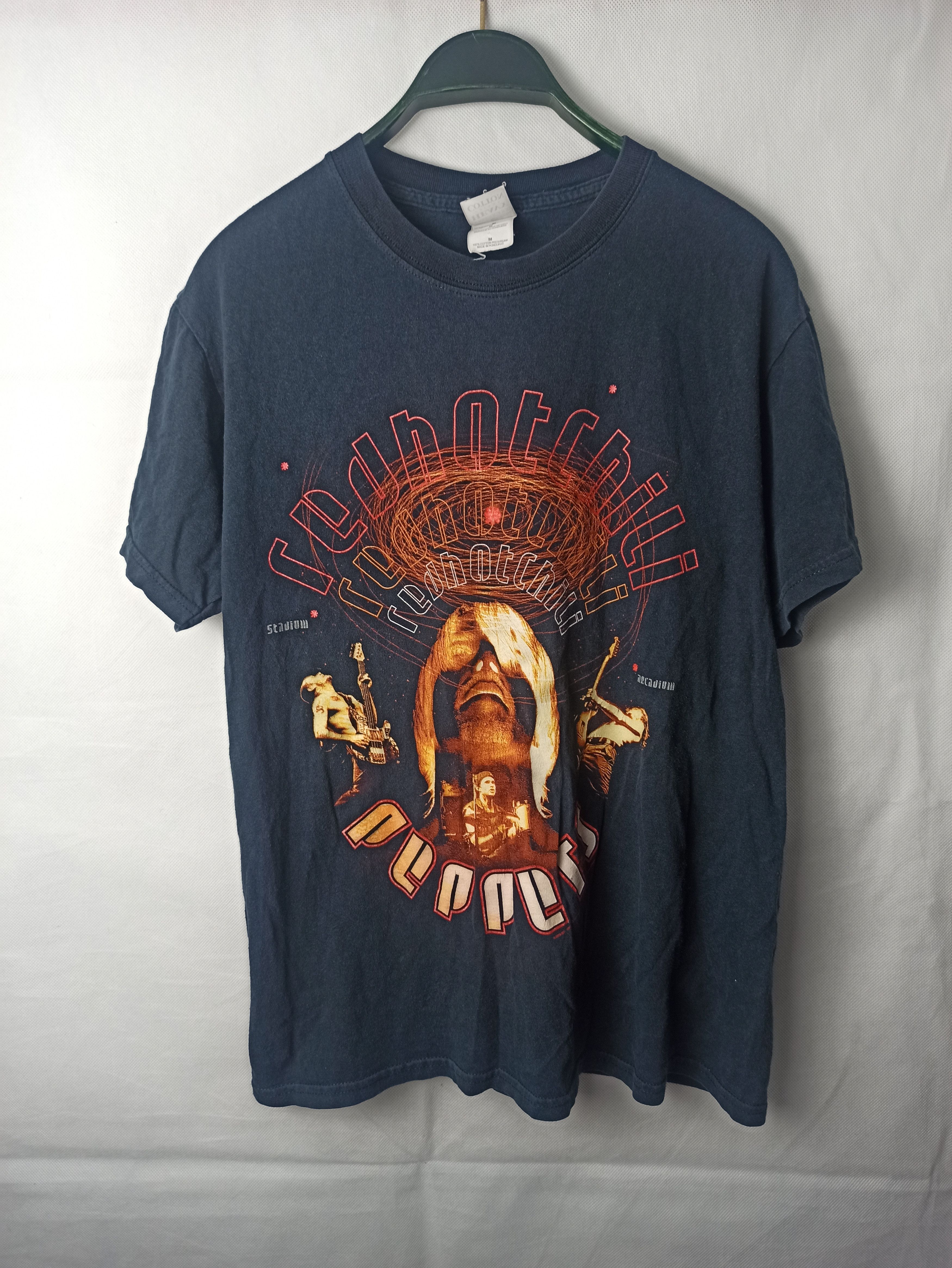 Gildan Red Hot Chili Peppers Stadium Arcadium Band T Shirt | Grailed