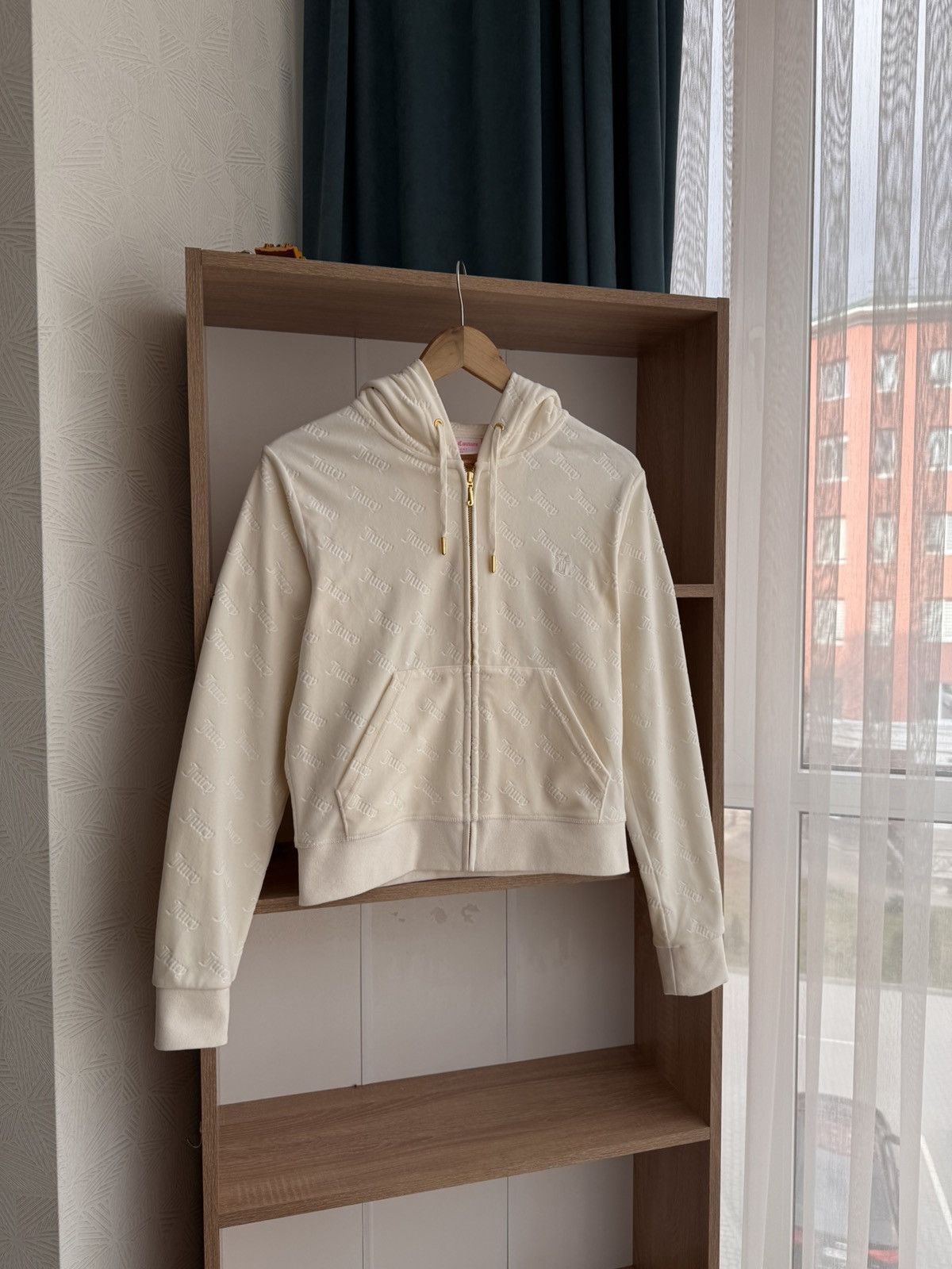 Juicy Couture Juicy Couture Sport MilkyBeige Luxury Multilogo VelourHoodie Size M / US 6-8 / IT 42-44 - 2 Thumbnail