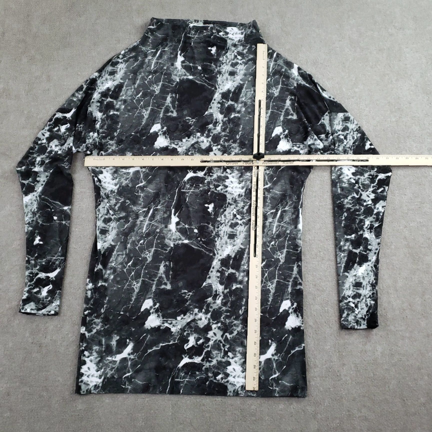 Norma Kamali KAMALIKULTURE x NORMA KAMALI Dress Womens L Black Marble Sheath Mock Neck Knee Length Sleeve Long Pattern Tie Dye Jersey Polyester Spandex Vintage No Size L / US 10 / IT 46 - 2 Thumbnail