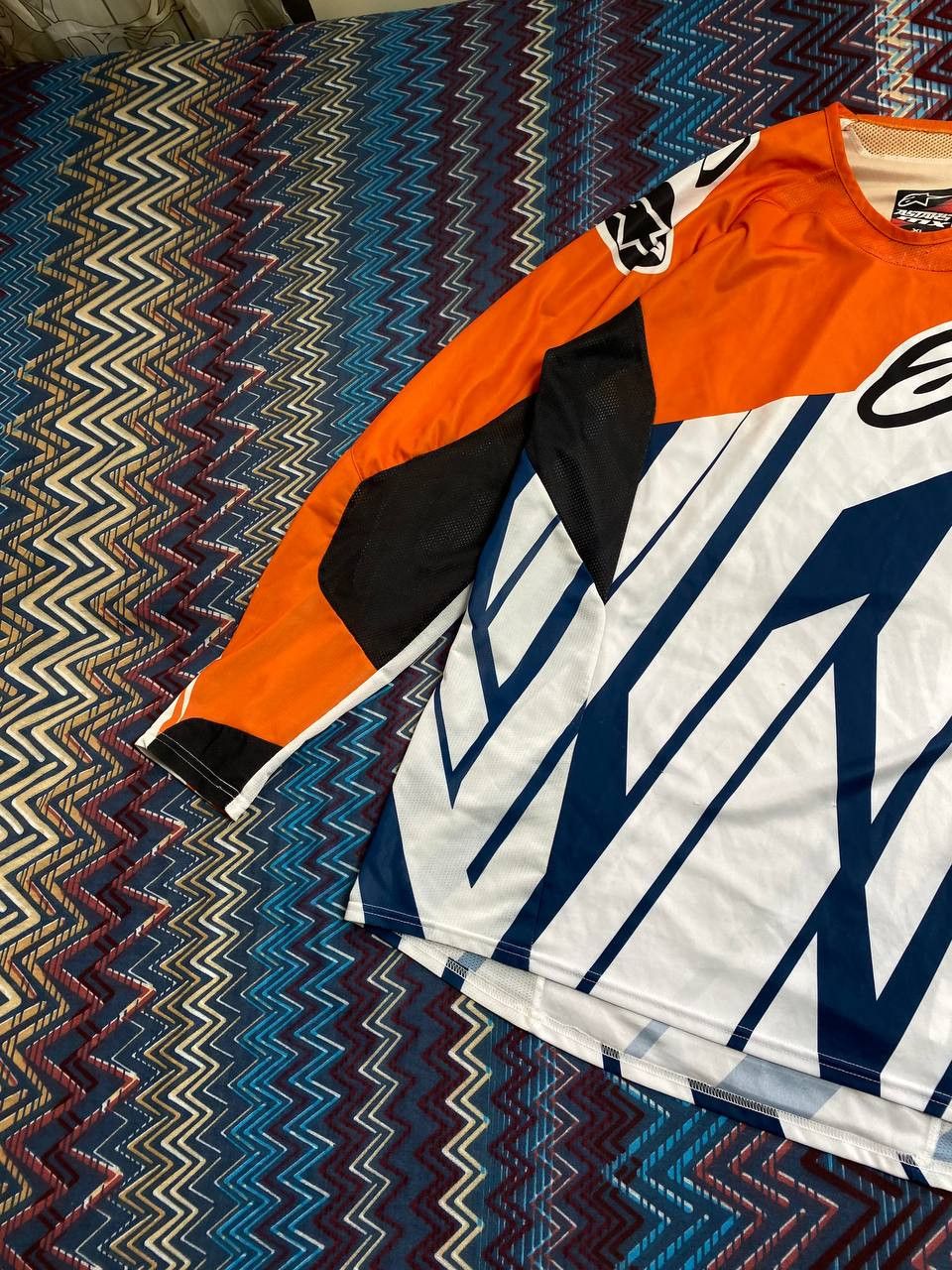 Alpinestars Vintage Alpinestars Big Center Logo Longsleeve Tee T-Shirt Size US XL / EU 56 / 4 - 18 Thumbnail