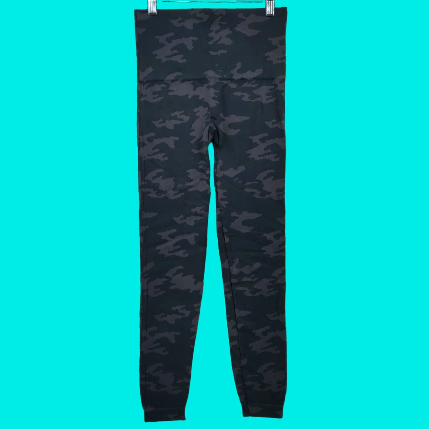 Spanx Spanx Leggings Women's M Camouflage Multicolor Breathable Compression Stretch Inseam 25 in Tapered Regular Activewear Athleisure Womens Size 32" / US 10 / IT 46 - 1 Thumbnail