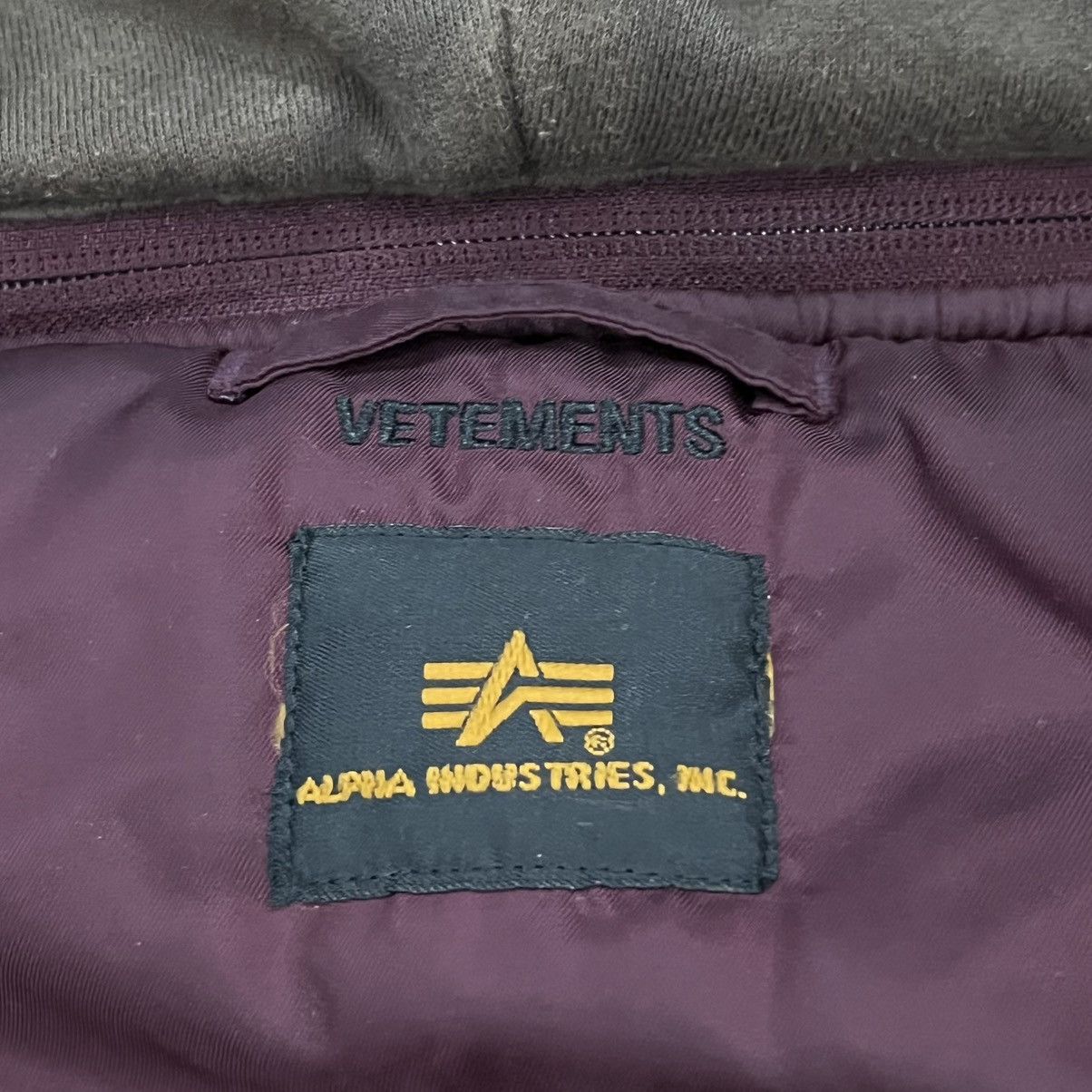 Vetements Vetements SS17 Runway Alpha Deconstructed Bomber Jacket Size US S / EU 44-46 / 1 - 18 Thumbnail
