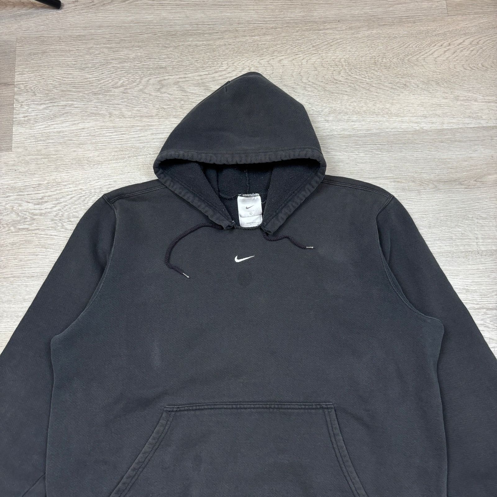 Nike × Vintage VTG Y2K Nike Silver Tag Center Swoosh Hoodie Pullover Mens L Size US L / EU 52-54 / 3 - 2 Thumbnail