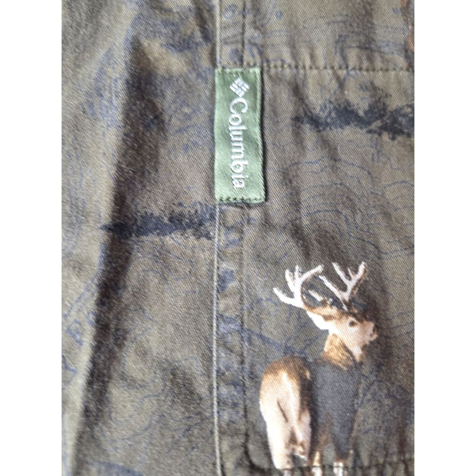 Vintage Columbia Men's Green Buck Deer Print Outdoor Hunting Button Front Shirt XL Size US XL / EU 56 / 4 - 2 Thumbnail