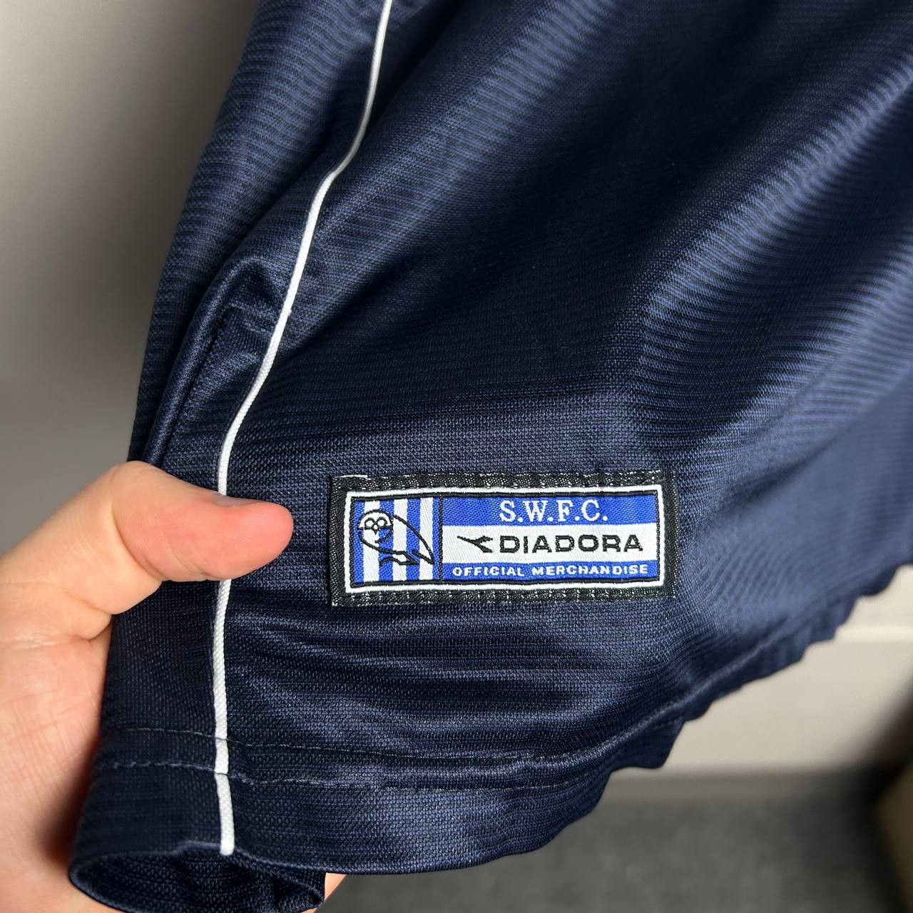 Diadora Vintage Diadora FC Sheffield Wednesday 2001 home rare jersey Size US M / EU 48-50 / 2 - 9 Thumbnail