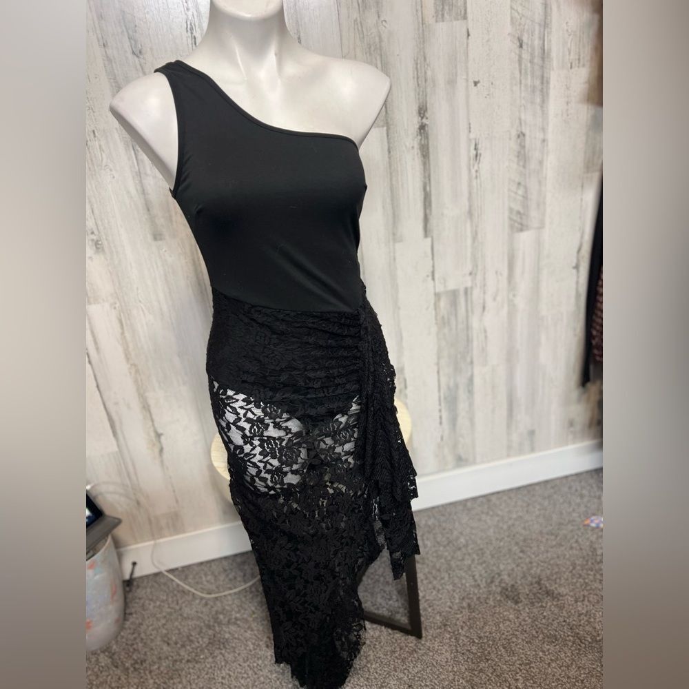 Other Black One-Shoulder Lace Mesh Maxi Dress • Size S • Evening / Size S / US 4 / IT 40 - 1 Thumbnail