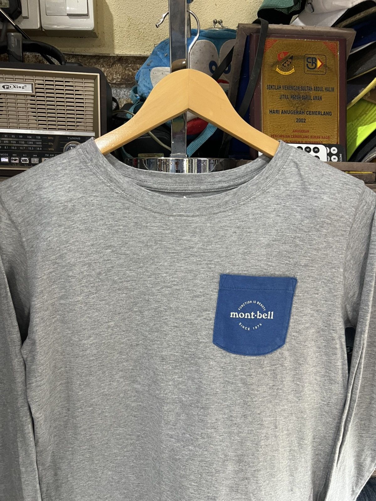 Montbell 🔥Montbell Single Pocket Long Sleeve Size US XS / EU 42 / 0 - 3 Thumbnail