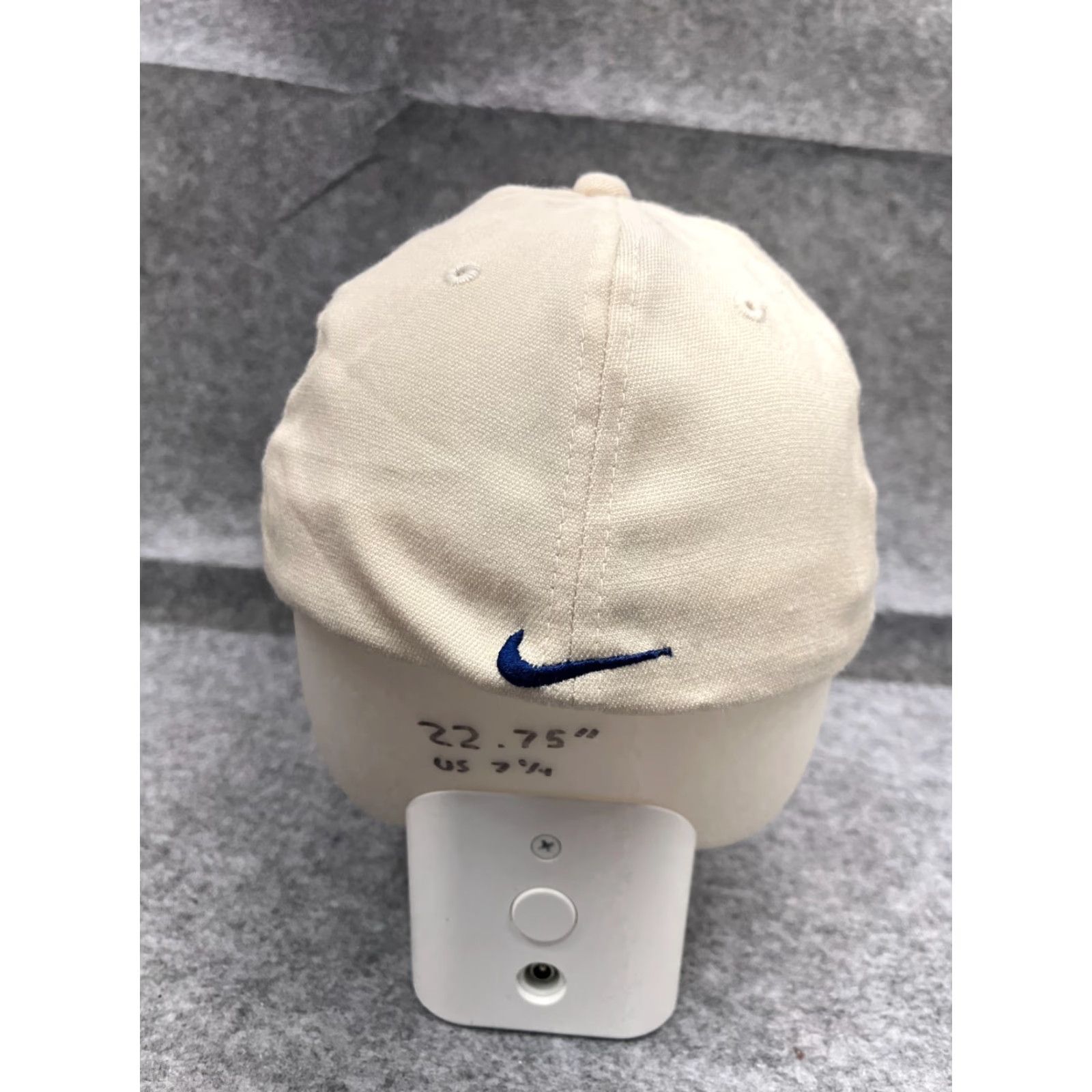 Nike Nike Baseball Hat Cap Fitted Adult One Size White Acrylic Wool Blend Cap Mens Sports Tennis Beach Lightweight Adjustable Hat Size ONE SIZE - 6 Thumbnail