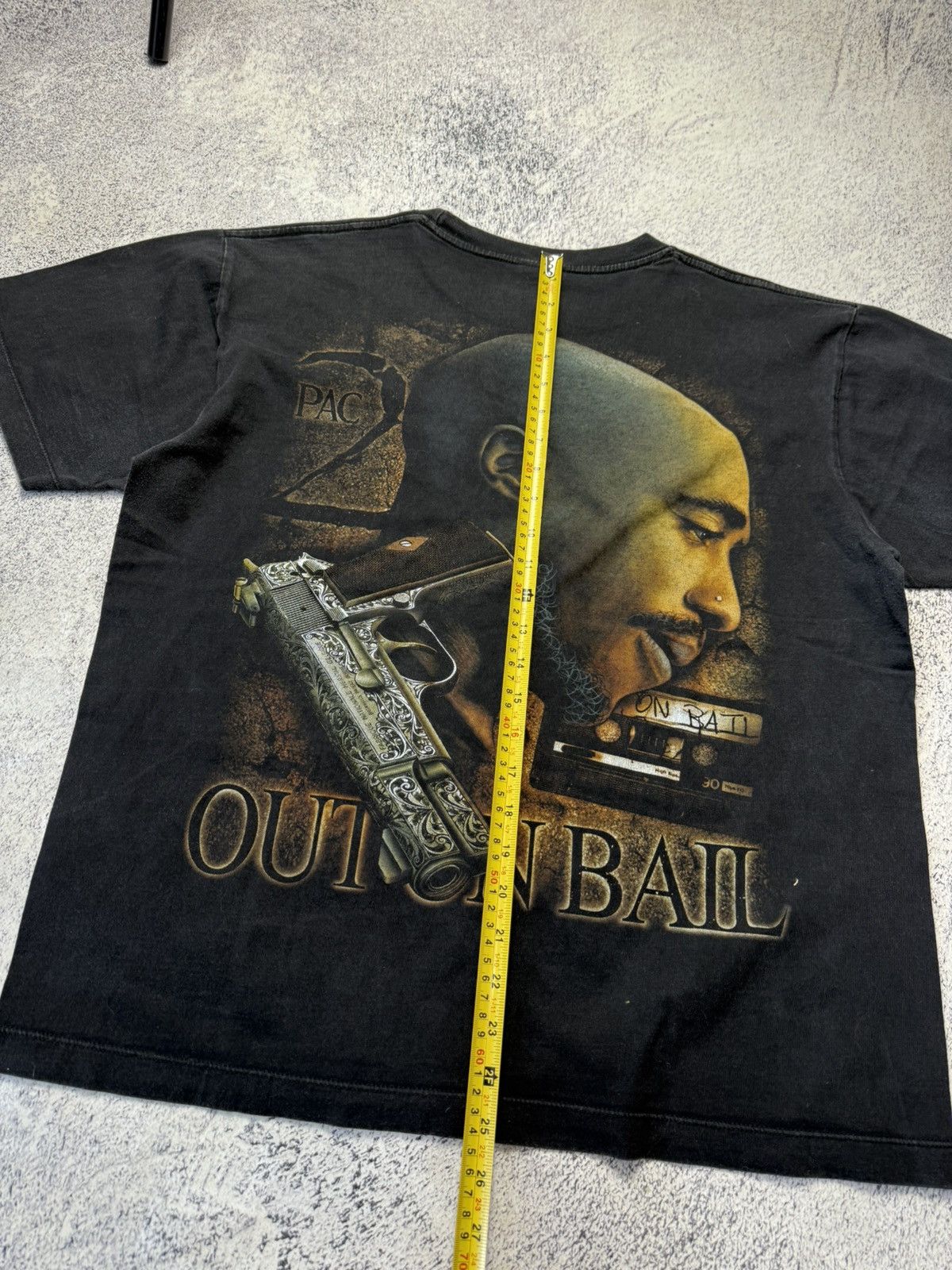 Vintage Vintage 2Pac Rap Tee Rock Tees 1996 Grail Very Rare Tee L Size US L / EU 52-54 / 3 - 21 Thumbnail