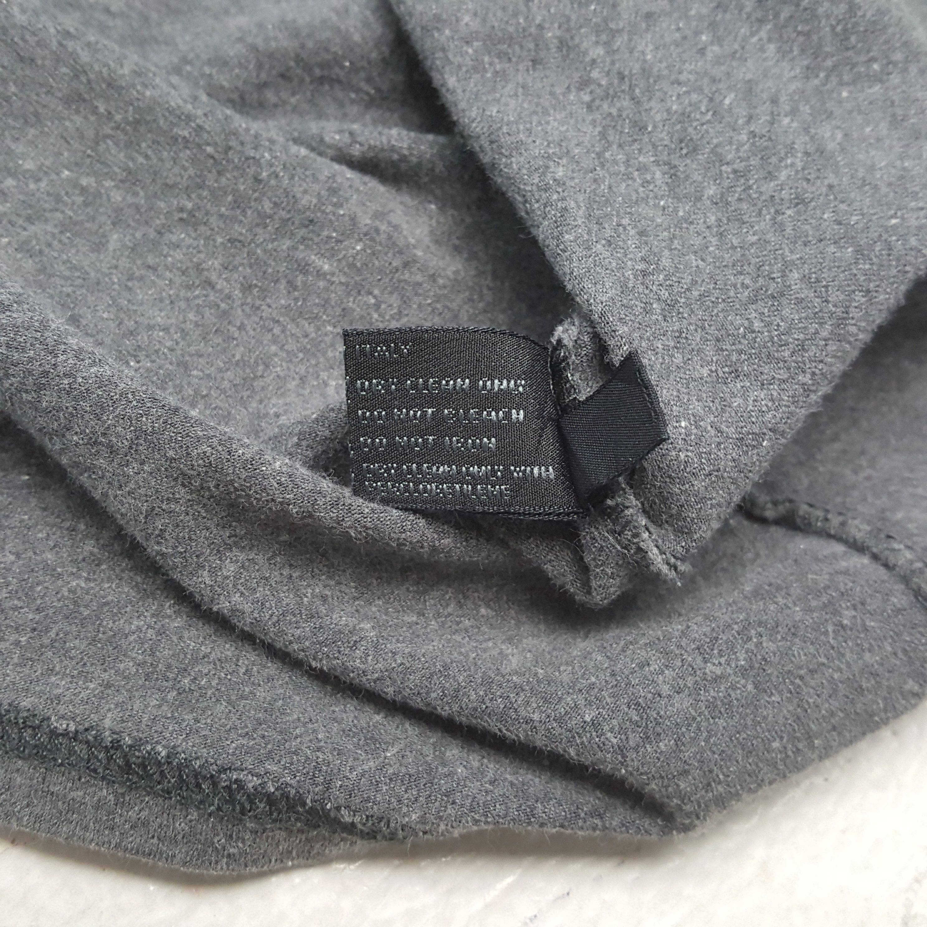 Prada Prada Fashion Brand Plain Tshirt RR21 Size US S / EU 44-46 / 1 - 7 Thumbnail