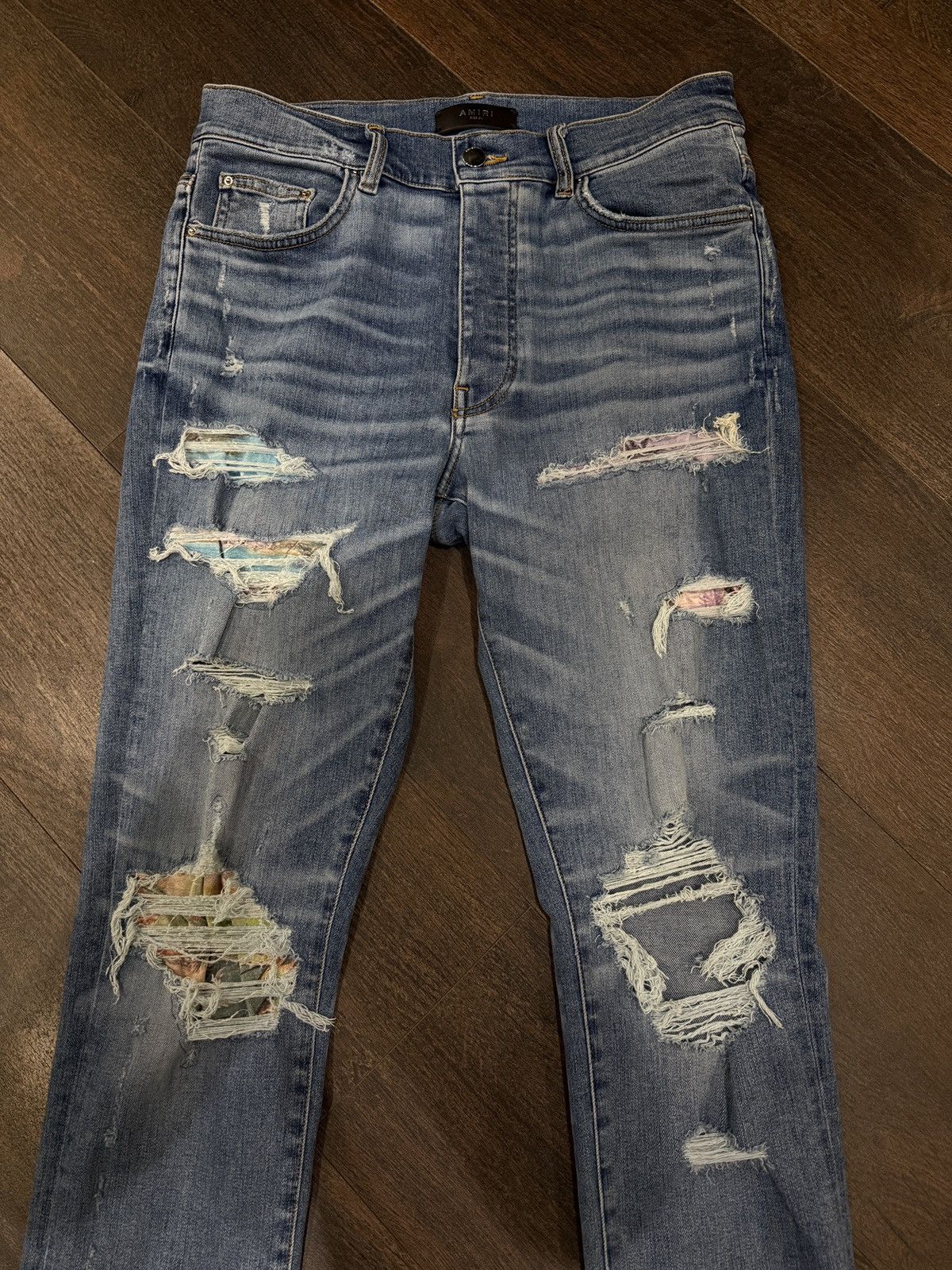 Amiri Amiri DISTRESSED DENIM HAWAIAN PATCHWORK ROSEBOWL MX1 SLIM Size US 34 / EU 50 - 2 Thumbnail