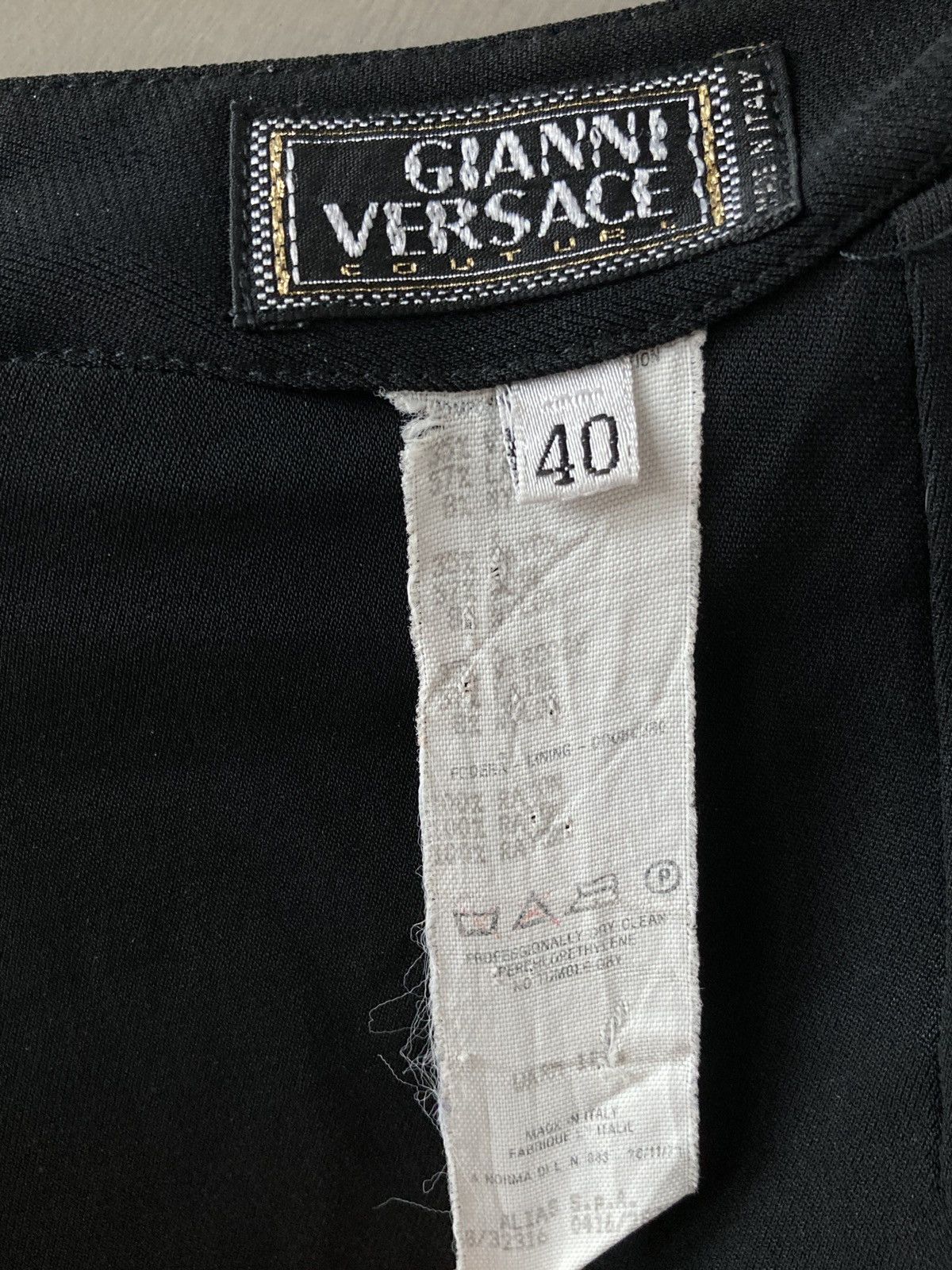 Versace Gianni Versace vintage black mini skirt (pre 1997) Size 27" / US 4 / IT 40 - 4 Thumbnail