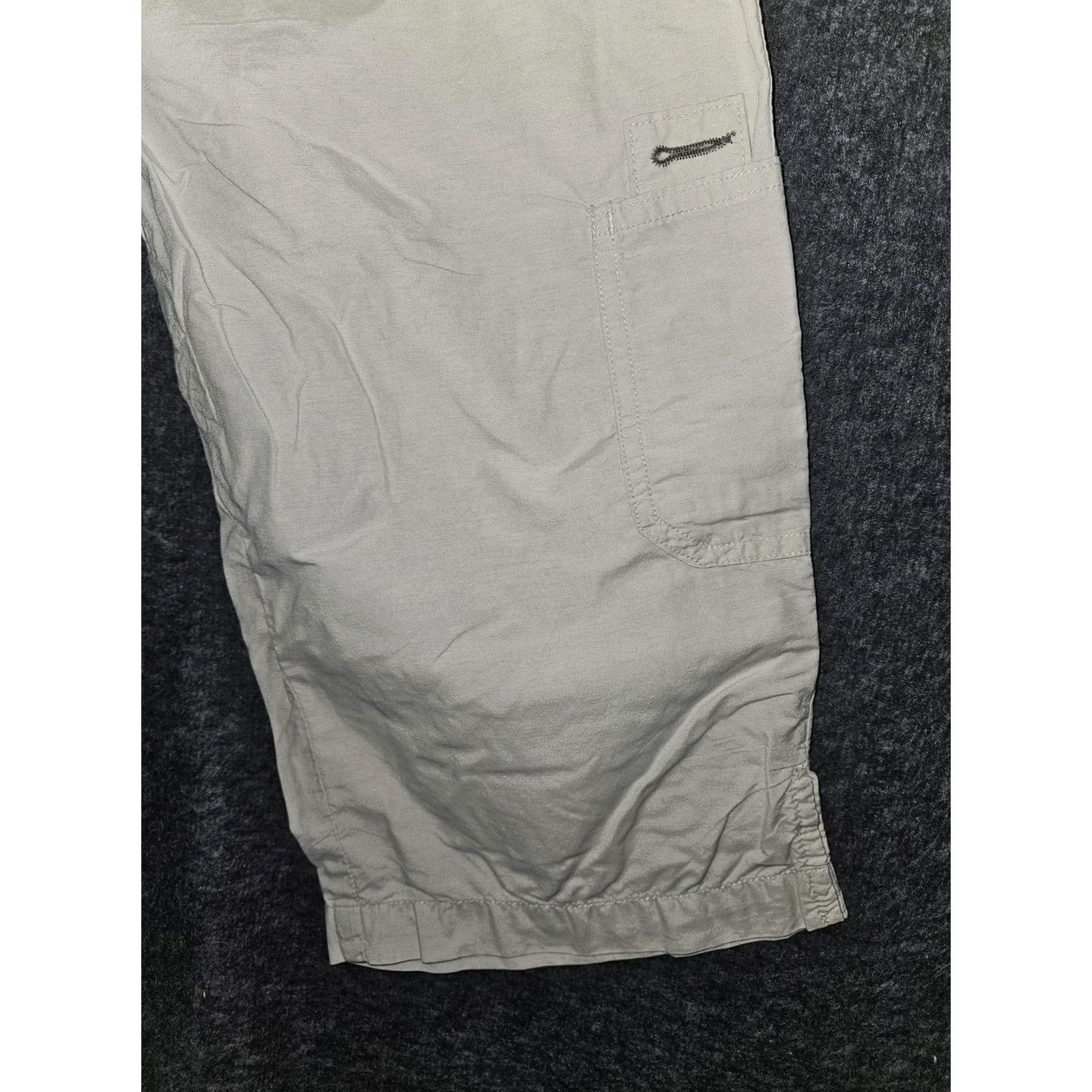 Vintage Columbia Capri Pants Womens Small Beige Drawstring Elastic Waist Twill Casual Size 28" / US 6 / IT 42 - 6 Thumbnail