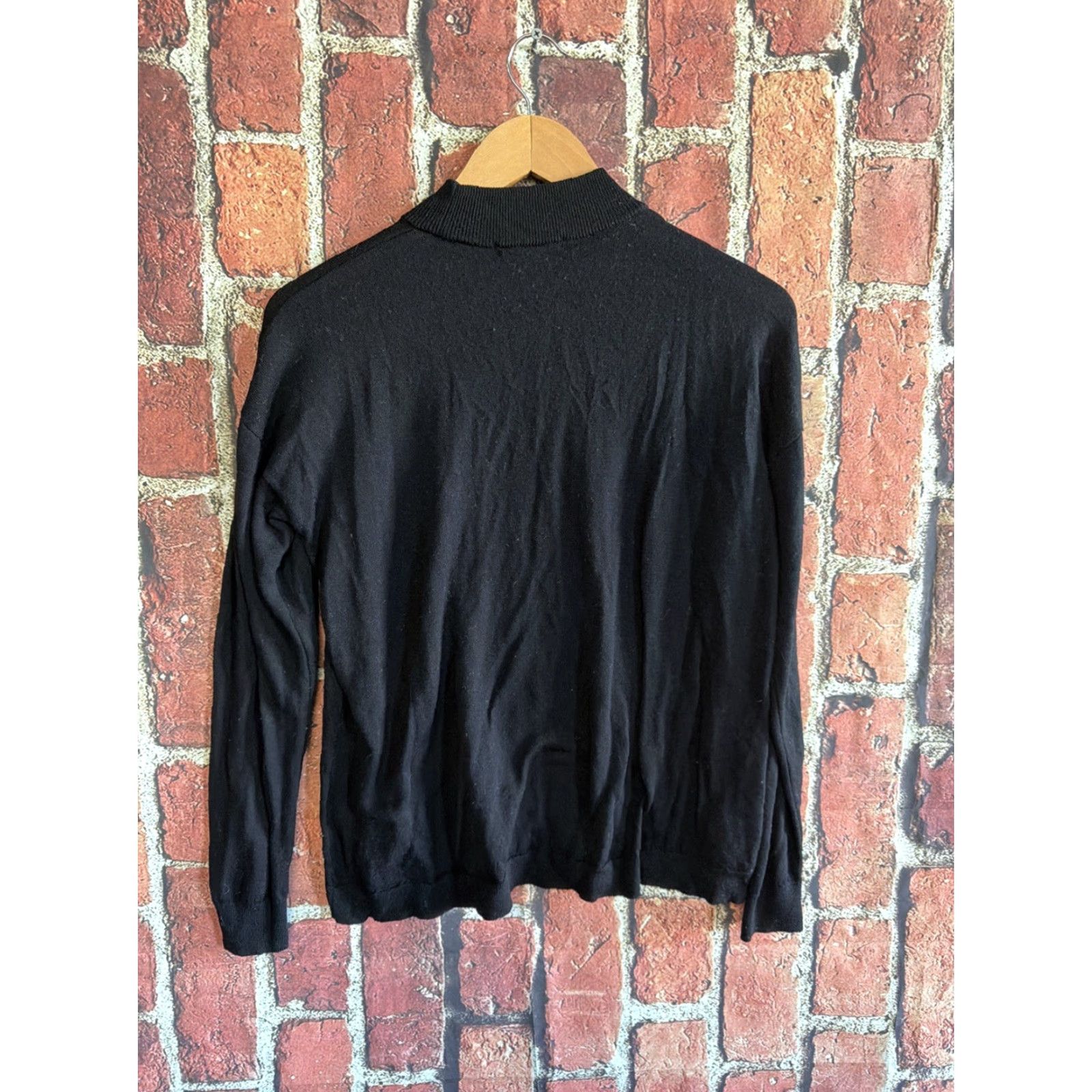 Uniqlo Uniqlo Womens Small 100% Pure Wool Black Sweater Size M / US 6-8 / IT 42-44 - 3 Thumbnail