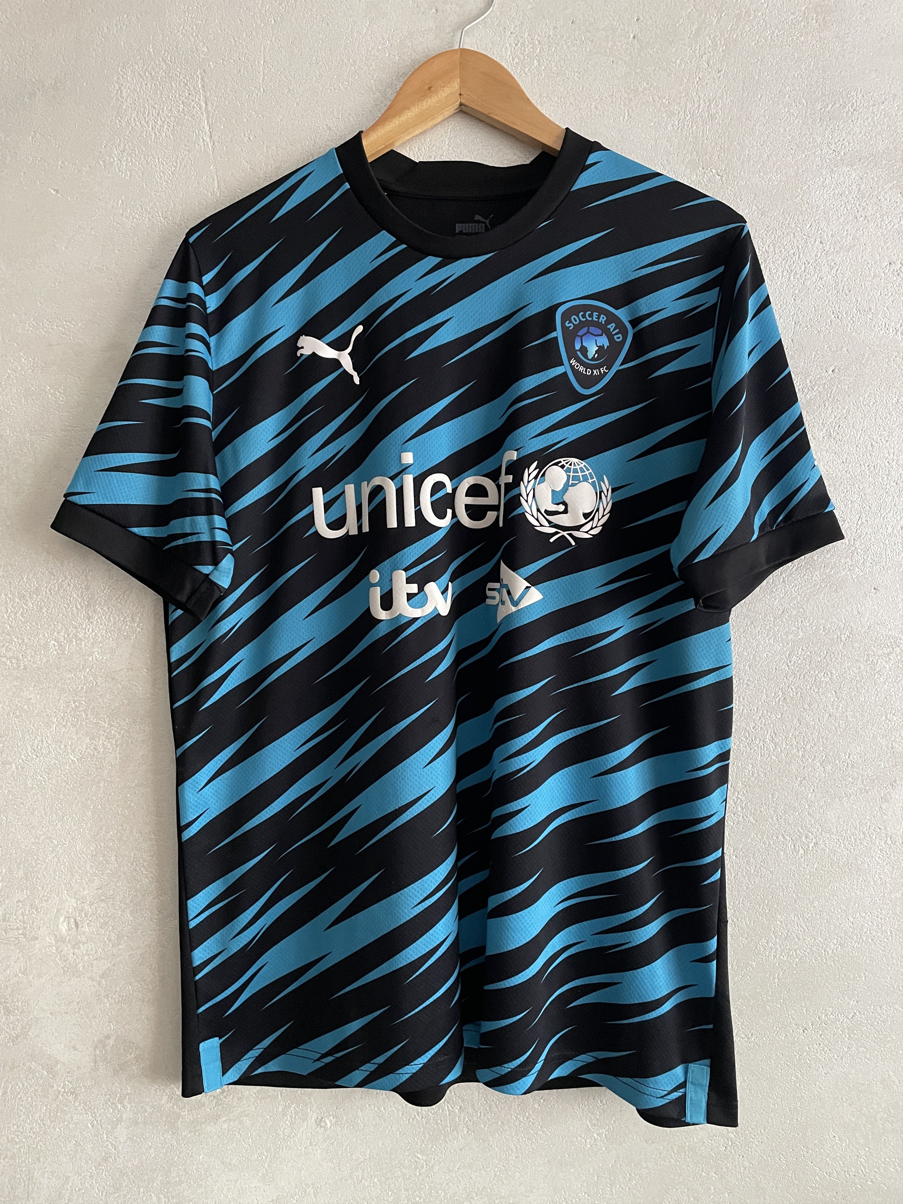 Puma Soccer Aid World Special 2022 Jersey Football Shirt Size US L / EU 52-54 / 3 - 1 Thumbnail