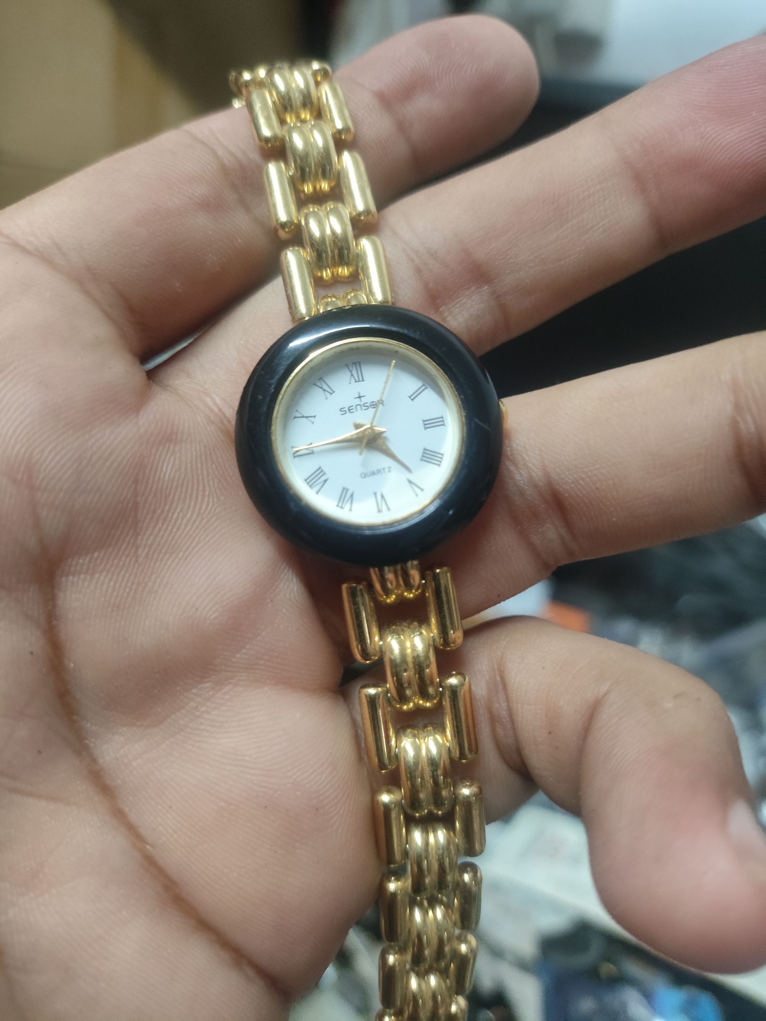Vintage SENSORS Brand Watch (JAPAN ENGINE QUARTZ) Size ONE SIZE - 4 Thumbnail