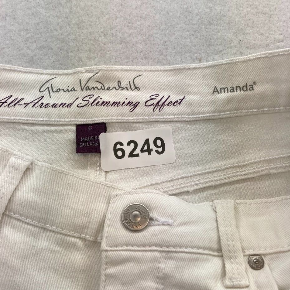 Gloria Vanderbilt Gloria Vanderbilt Amanda Capri Jeans Women's 6 White Stretch Denim Heritage Slim NWT Size ONE SIZE - 5 Thumbnail