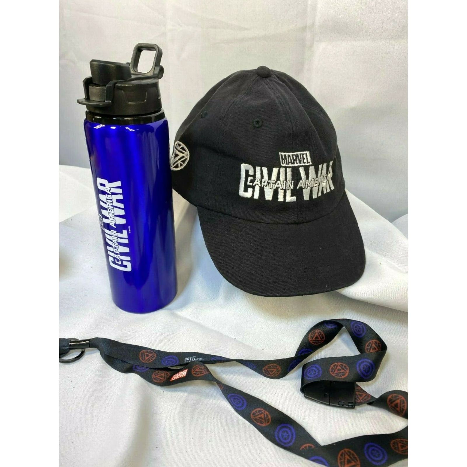 Vintage MARVEL CAPTAIN AMERICA Civil War Hat, Water Bottle & Key Chain Set - Adults, Black Hat, Blue Bottle - Official Merchandise Size ONE SIZE - 5 Thumbnail