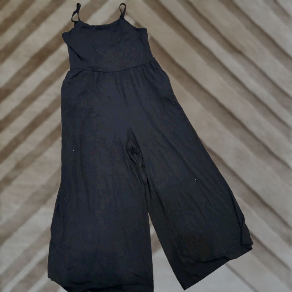 Old Navy Old Navy Jumper Romper One-Piece XL Black Strap Wide Leg Adjustable Sleeveless Casual Womens Size XL / US 12-14 / IT 48-50 - 1 Thumbnail