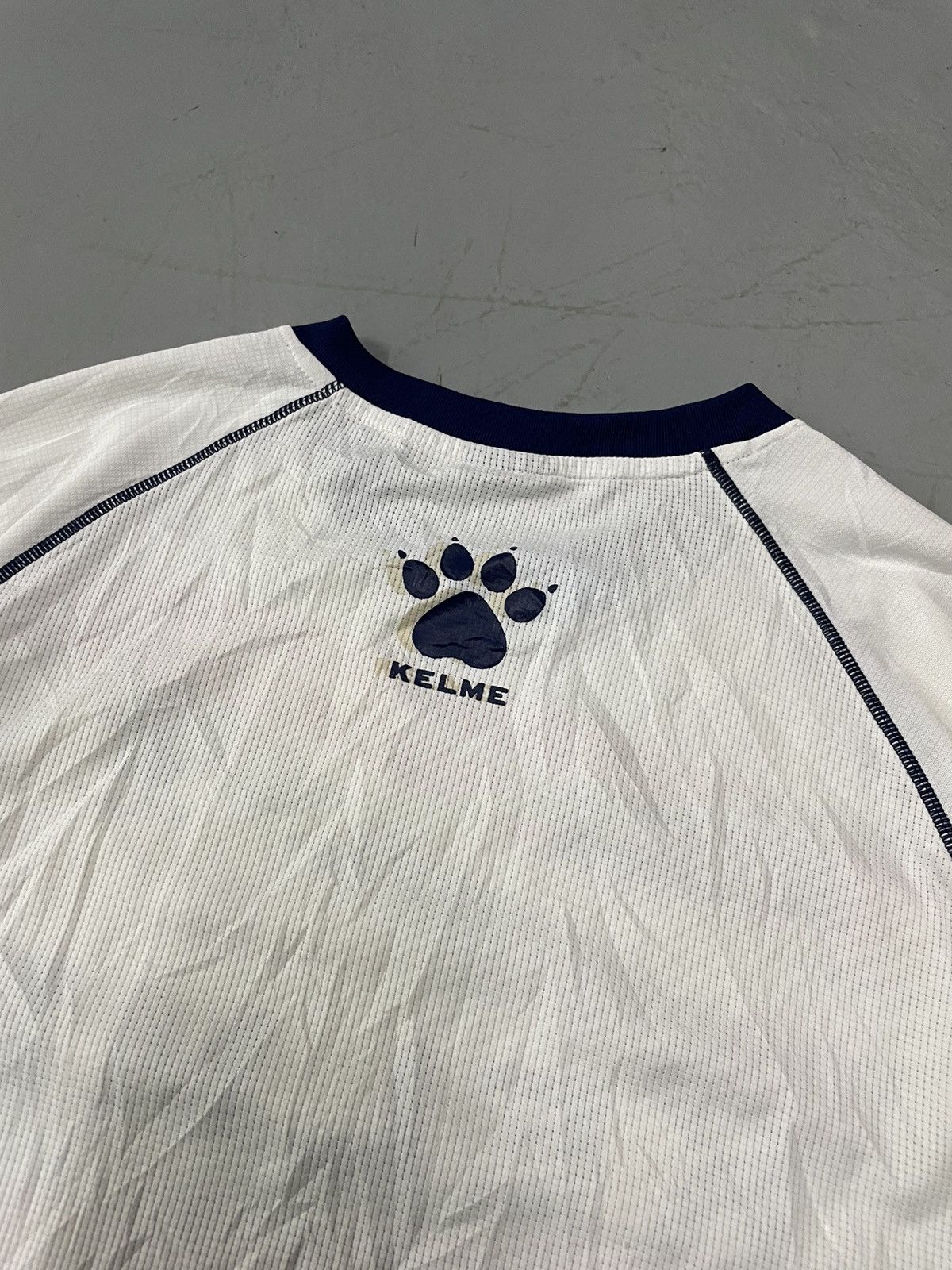 Japanese Brand Kelme Jerseys Size US XL / EU 56 / 4 - 9 Thumbnail