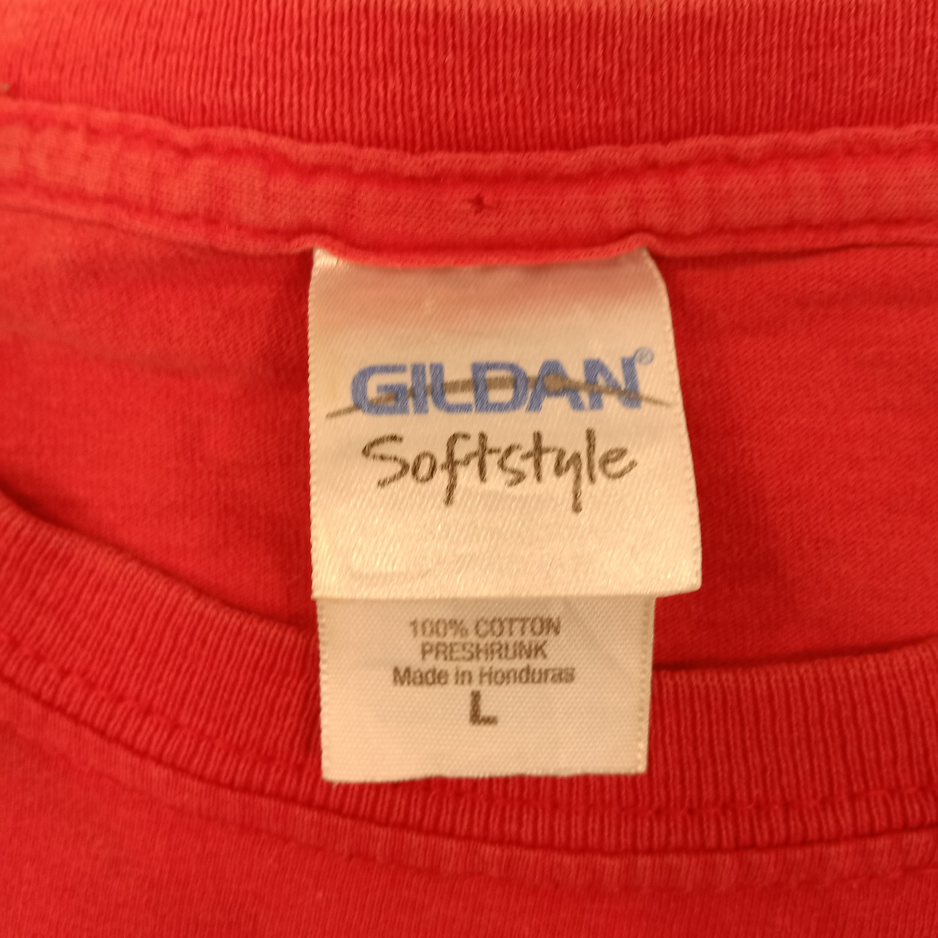 Band Tees Red Taylor Swift American Singer Songwriter Tshirt C239N12 Size US L / EU 52-54 / 3 - 3 Thumbnail
