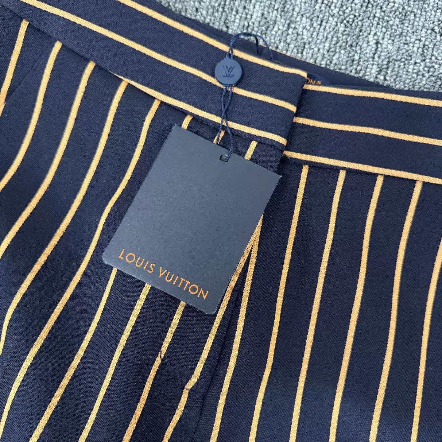 Louis Vuitton LV Leather Logo Striped Trousers 36 New With Tags Size 26" / US 2 / IT 38 - 5 Thumbnail