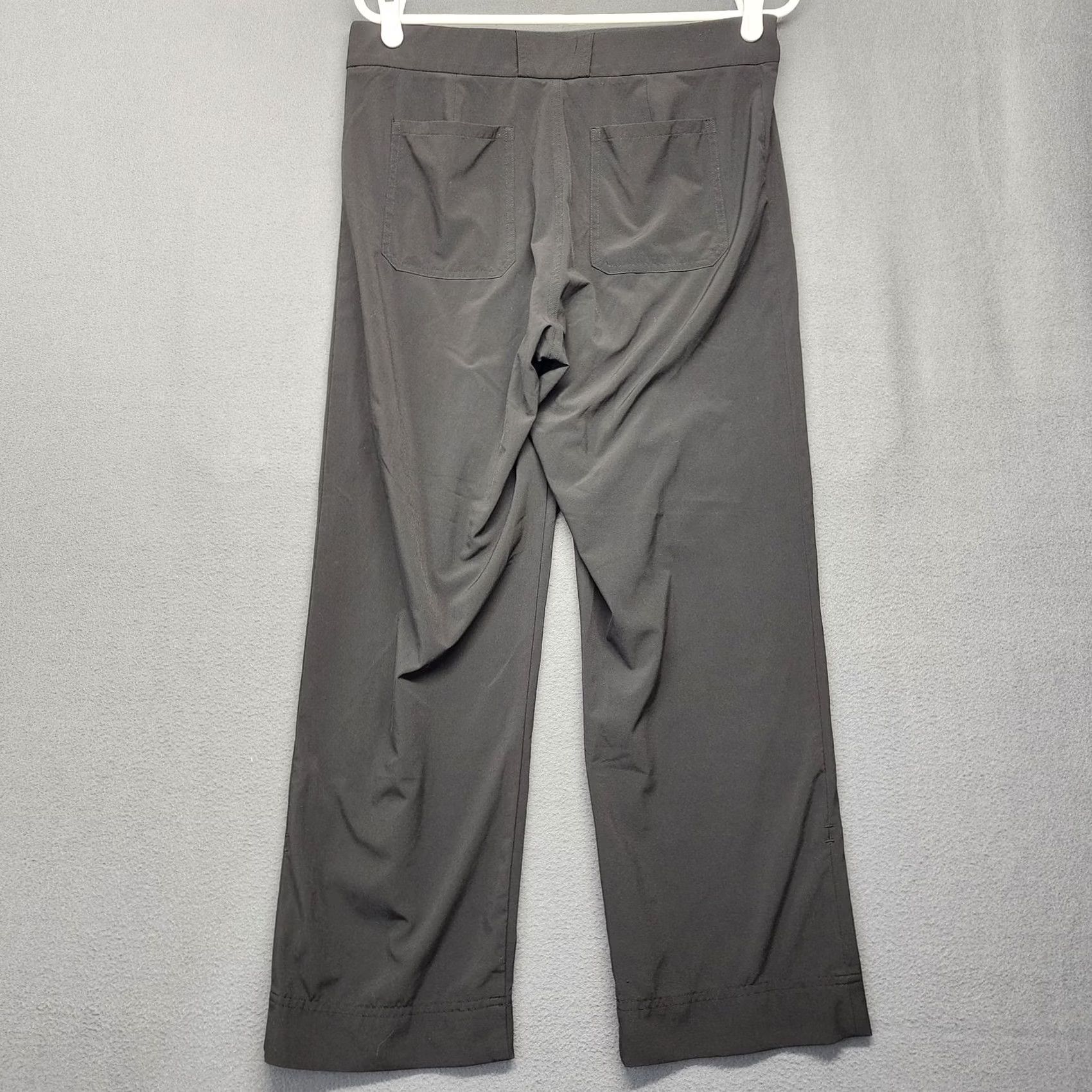 Athleta Athleta Pants Womens 6 Black Cropped Straight Stretch Pockets Activewear Size 24" / US 00 / IT 34 - 2 Thumbnail