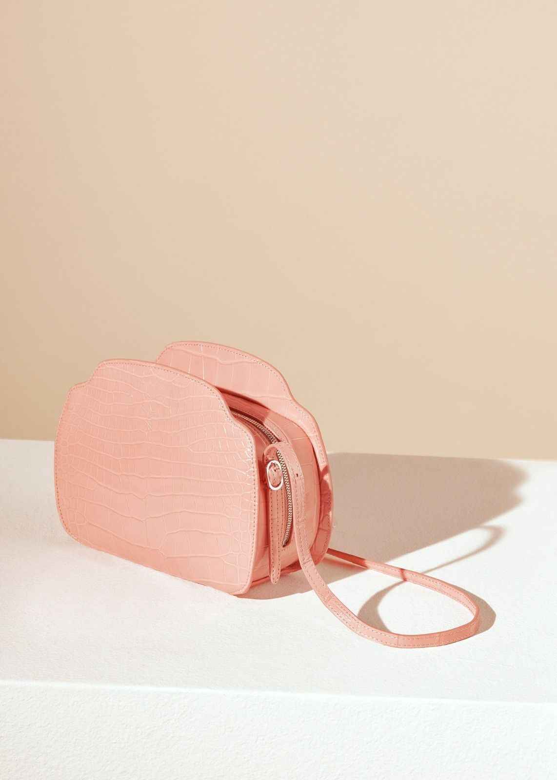 Loro Piana o1srvl11e0924 Size:/ OS Alligator Skin Crossbody Bag in Pink Size ONE SIZE - 2 Thumbnail