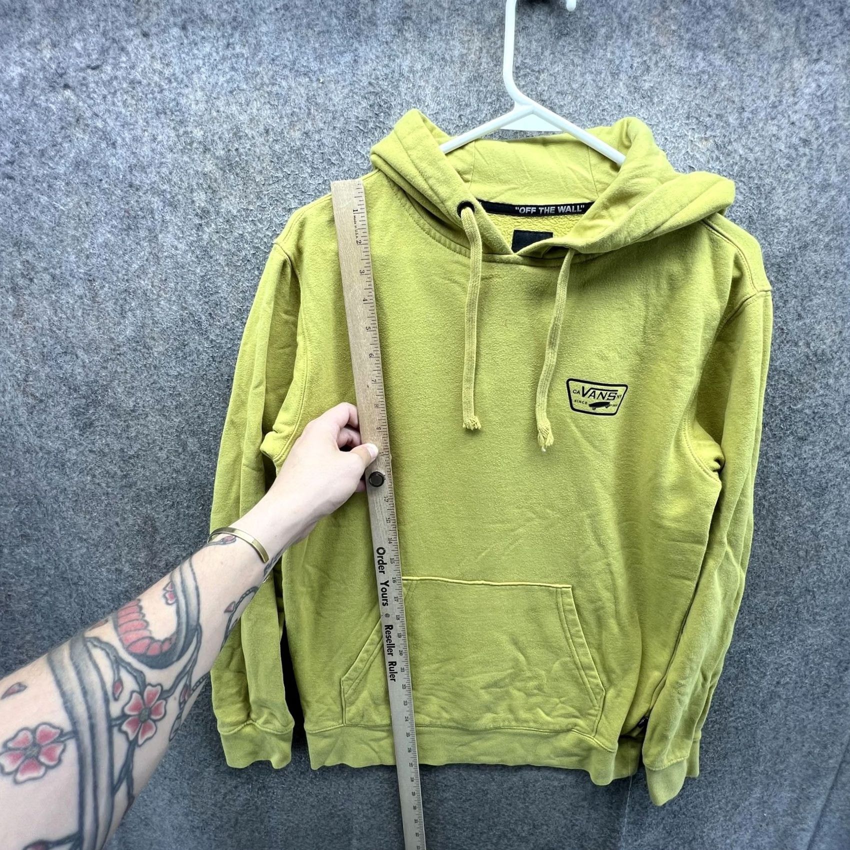 Vans VANS Hoodie Mens XS Yellow Pullover Fleece Sweatshirt Small Logo Skateboarding Size US XS / EU 42 / 0 - 5 Thumbnail