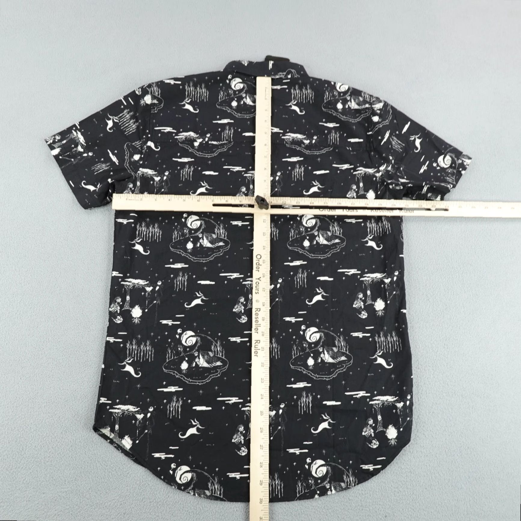 Disney VINTAGE Disney Shirt Button-Up Small Black Graphic Print Nightmare Before Christmas Mens Size US S / EU 44-46 / 1 - 7 Thumbnail