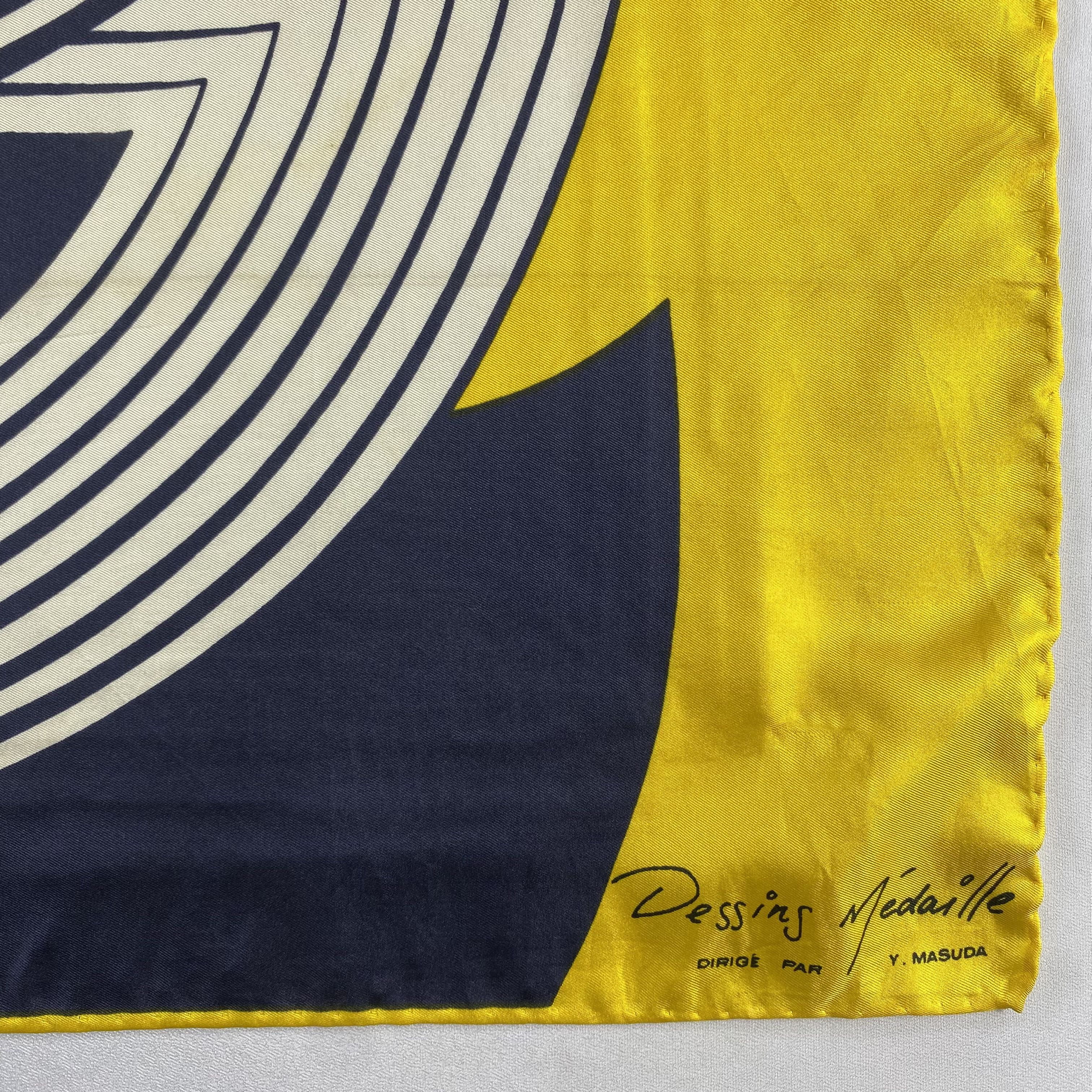 Vintage Dessins Medaille Bandana/ Handkerchief / Neckerchief-P1283 Size ONE SIZE - 3 Thumbnail