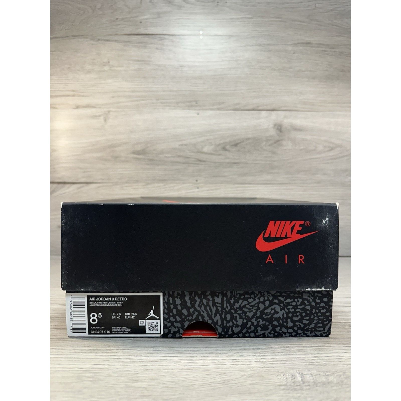 Jordan Brand Air Jordan 3 Retro OG Black Cement 2024 - Size 8.5 Size US 8.5 / EU 41-42 - 8 Thumbnail