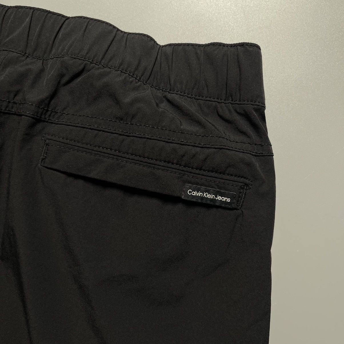 Calvin Klein × Vintage CALVIN KLEIN JEANS JOGGER TRACK PANTS SIZE “M” Size US 33 - 10 Thumbnail