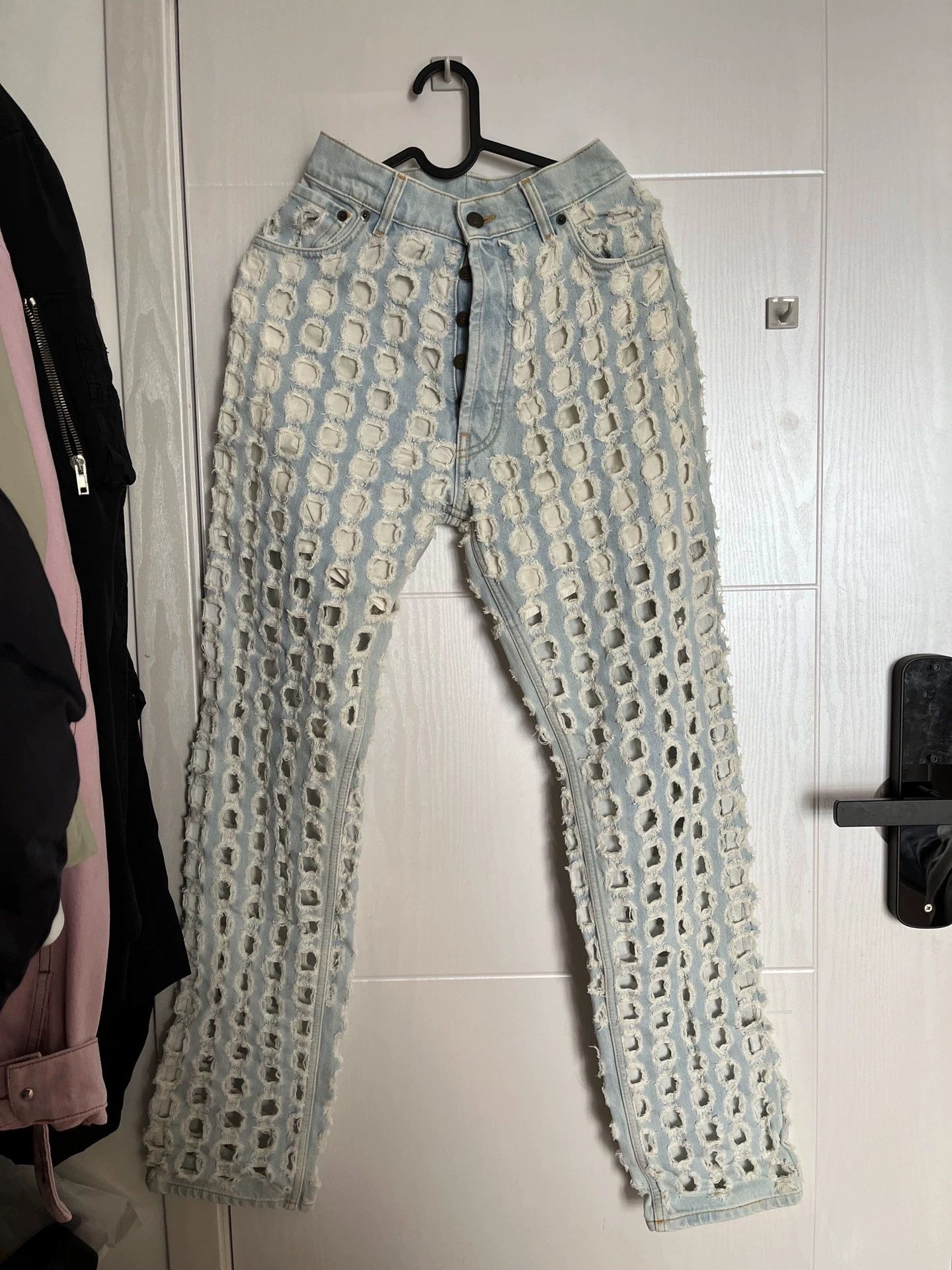 Maison Margiela Maison Margiela Distressed Jeans Women's 36 Size 25" / US 0 / IT 36 - 2 Thumbnail