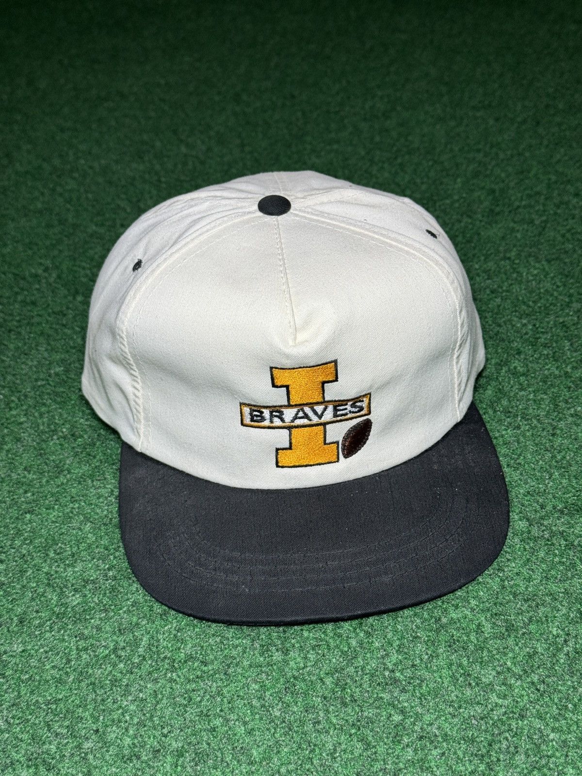 Yupong Iroquois Braves Football Erie Pa Vintage 90s Snapback Hat Size ONE SIZE - 1 Thumbnail