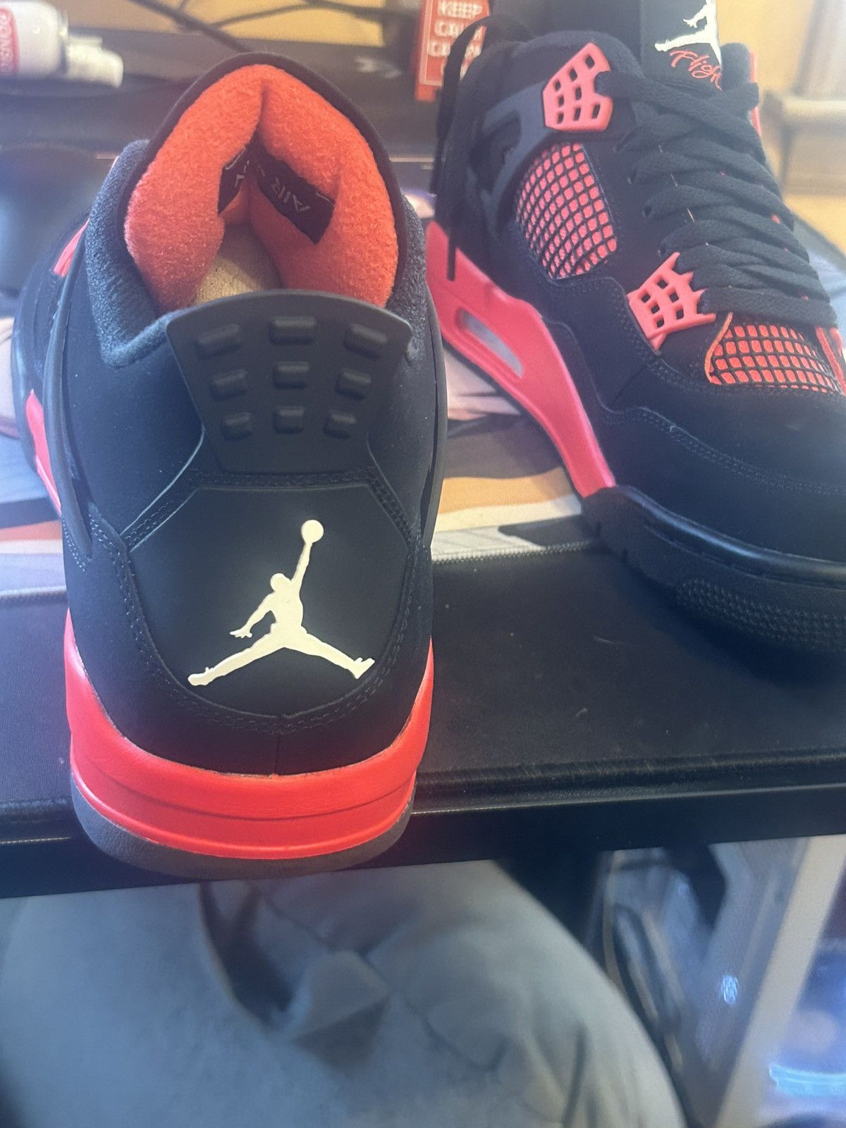 Nike Jordan 4 red thunder BRAND NEW Size US 10.5 / EU 43-44 - 4 Thumbnail