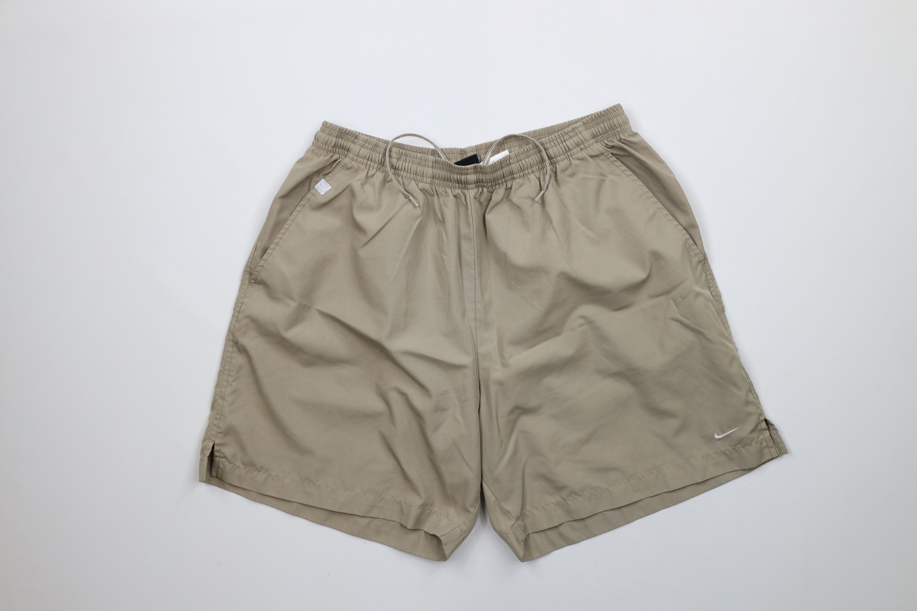 Nike × Vintage Vintage Nike Challenge Court Mini Swoosh Tennis Shorts Beige Size US 34 / EU 50 - 1 Thumbnail