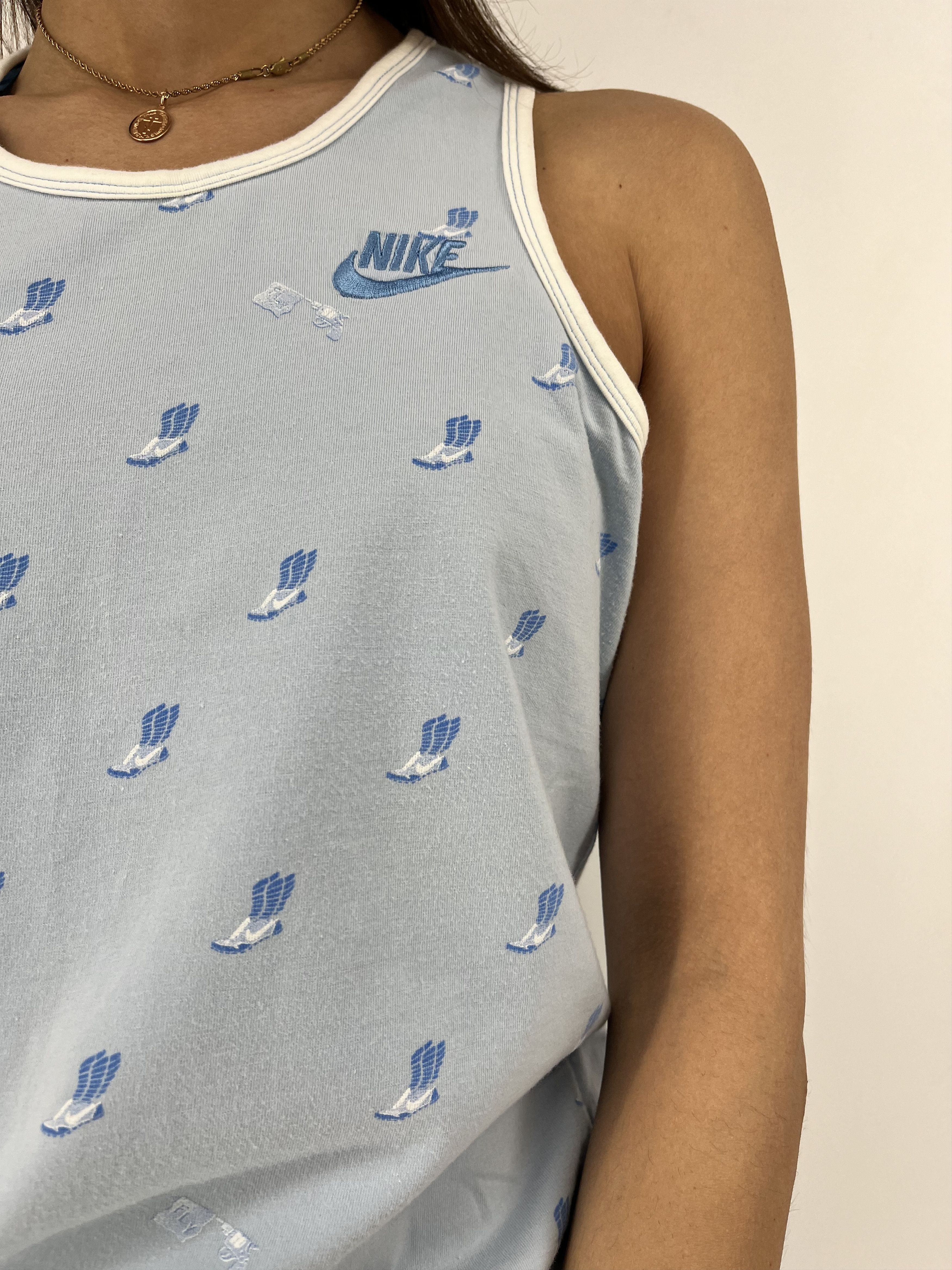 Nike × Vintage Vintage 90s Nike Big Logo T-shirt Streetwear Style Size L / US 10 / IT 46 - 4 Thumbnail