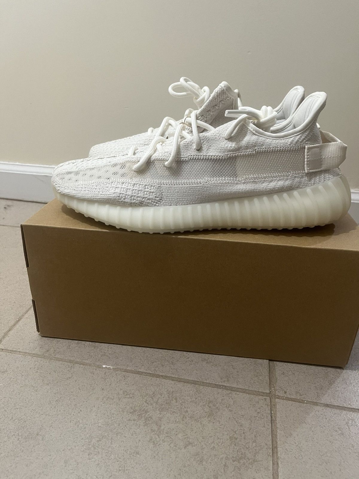 Adidas × Kanye West Adidas Yeezy Boost 350 V2 “Bone” Sz 10.5us Size US 10.5 / EU 43-44 - 5 Thumbnail