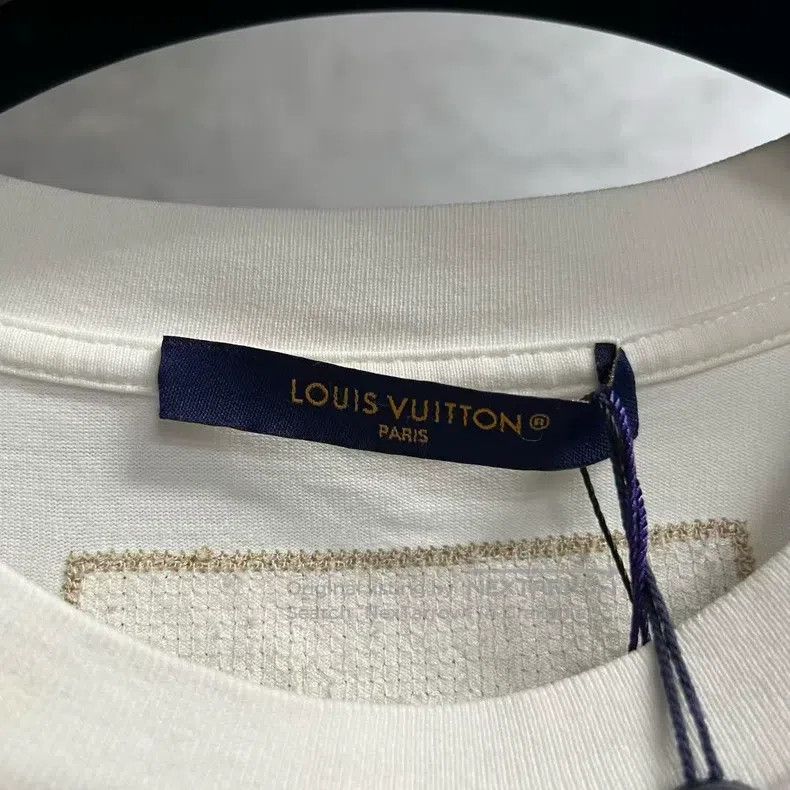 Louis Vuitton Louis Vuitton White beaded monogrammed embroidered casual Size US L / EU 52-54 / 3 - 3 Thumbnail