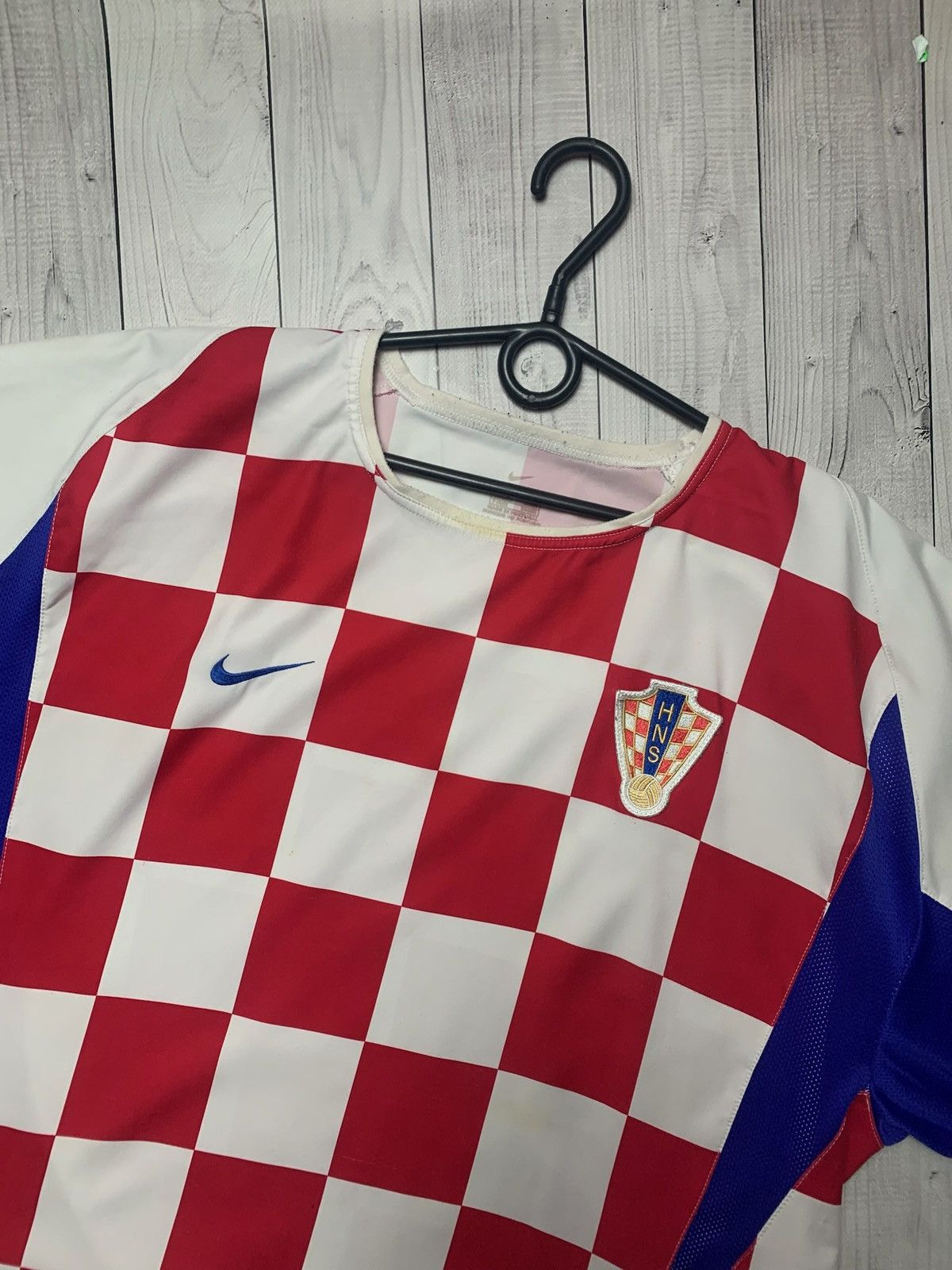 Nike × Vintage Vintage Croatia Nike soccer jersey size XL Size US XL / EU 56 / 4 - 2 Thumbnail