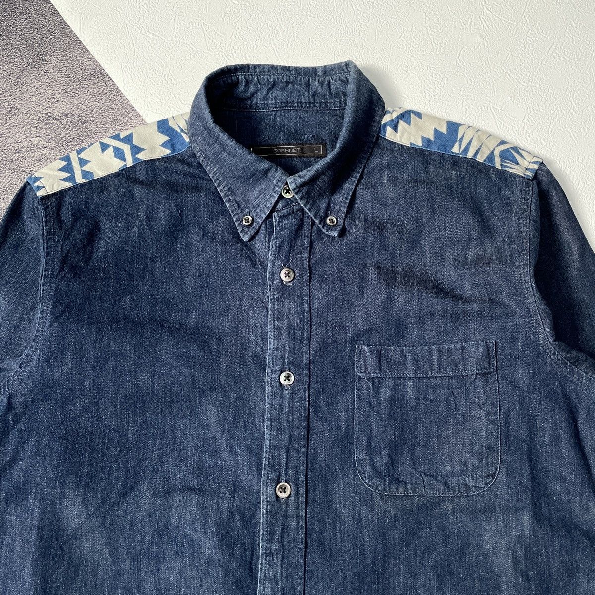 Sophnet. 🔥Sophnet japan western pattern denim shirt Size US L / EU 52-54 / 3 - 3 Thumbnail