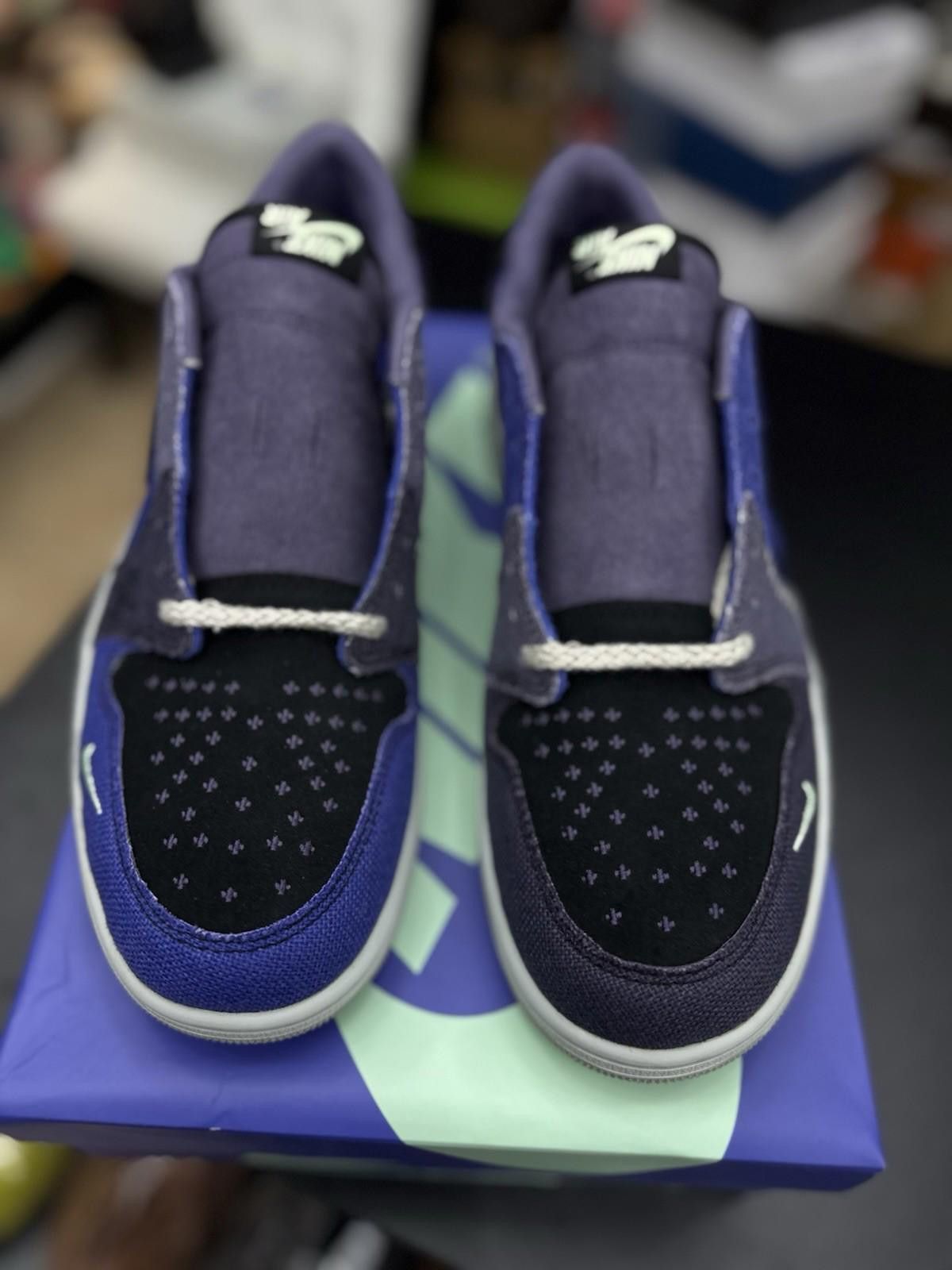 Jordan Brand 11.5- Air Jordan 1 Low OG Zion Williamson ‘Voodoo Alternate Size US 11.5 / EU 44-45 - 5 Thumbnail