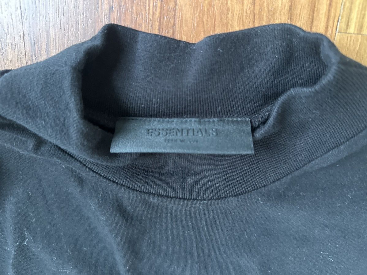 Essentials Essentials Black T shirt Size US S / EU 44-46 / 1 - 2 Thumbnail