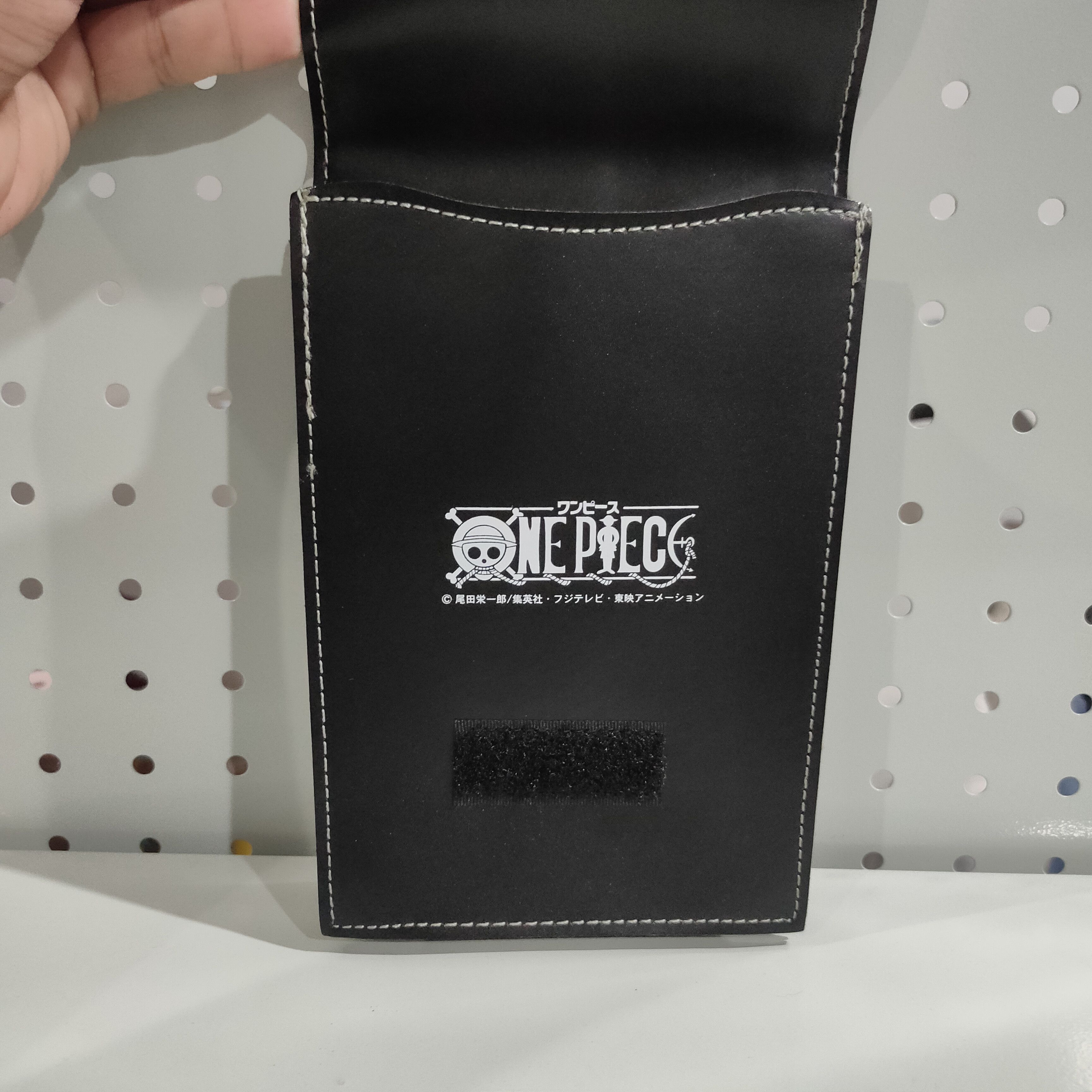Japanese Brand 🔥One Piece Redhair Pirates Shanks pouch bag Size ONE SIZE - 3 Thumbnail