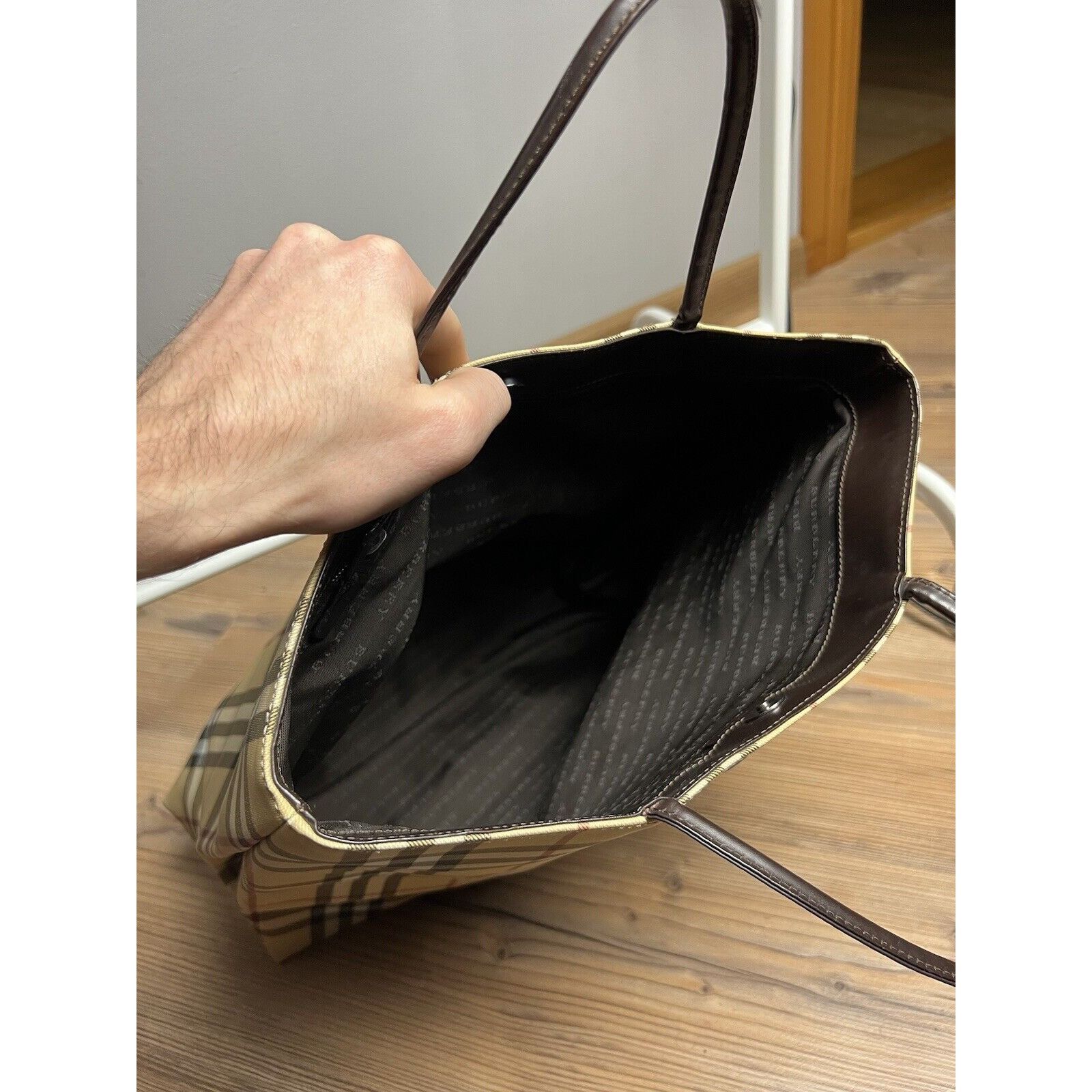 Burberry Authentic ICONIC BURBERRY Vintage Nova Check Shoulder Tote B Size ONE SIZE - 12 Thumbnail